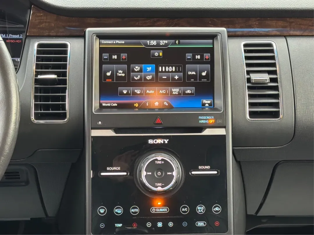 2014 Ford Flex Limited (2FMGK5D89EB) with an 3.5L V-6 DOHC engine, located at 4508 South Dixie Dr, Moraine, OH, 45439, (937) 908-9800, 39.689976, -84.218452 - Are you ready to upgrade your lifestyle with a reliable vehicle that accommodates both family adventures and daily commutes? Look no further than this stunning 2014 Ford Flex Limited, available now at Advantage Car and Credit in Moraine, OH. With its spacious interior, versatile cargo capacity, and - Photo#13