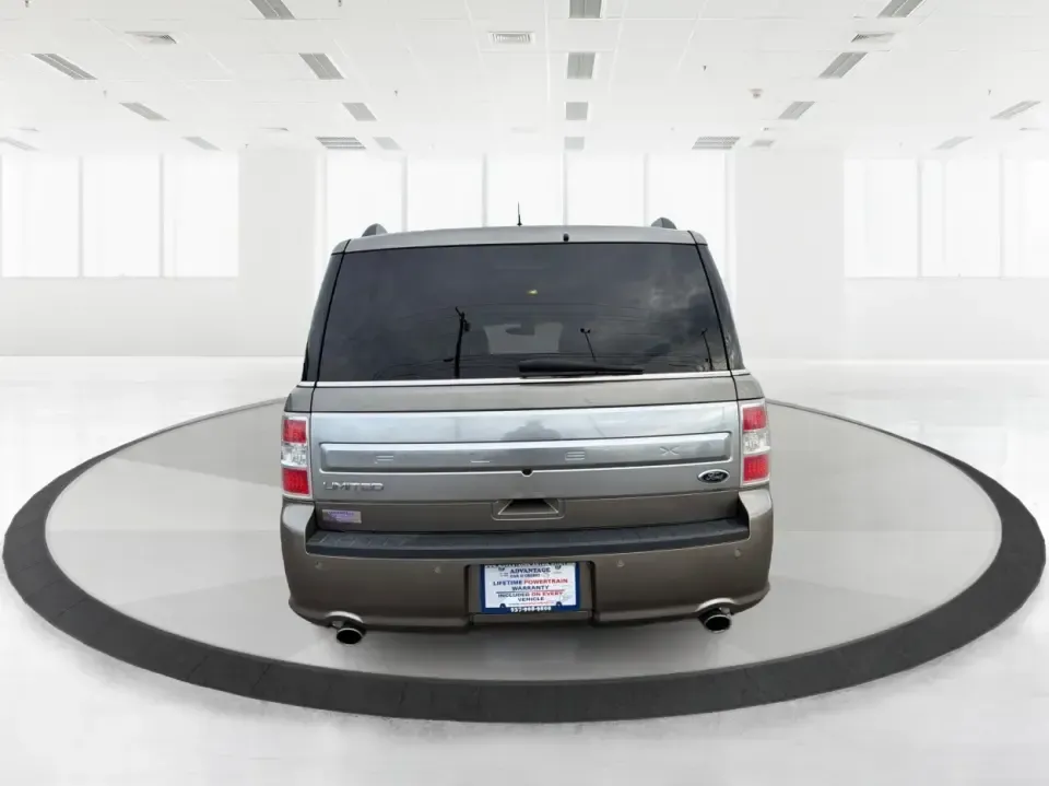 2014 Ford Flex Limited (2FMGK5D89EB) with an 3.5L V-6 DOHC engine, 6-Speed Automatic Overdrive transmission, located at 1230 East Main St, Xenia, OH, 45385, (937) 908-9800, 39.688026, -83.910172 - Are you ready to upgrade your lifestyle with a reliable vehicle that accommodates both family adventures and daily commutes? Look no further than this stunning 2014 Ford Flex Limited, available now at Advantage Car and Credit in Moraine, OH. With its spacious interior, versatile cargo capacity, and - Photo#3