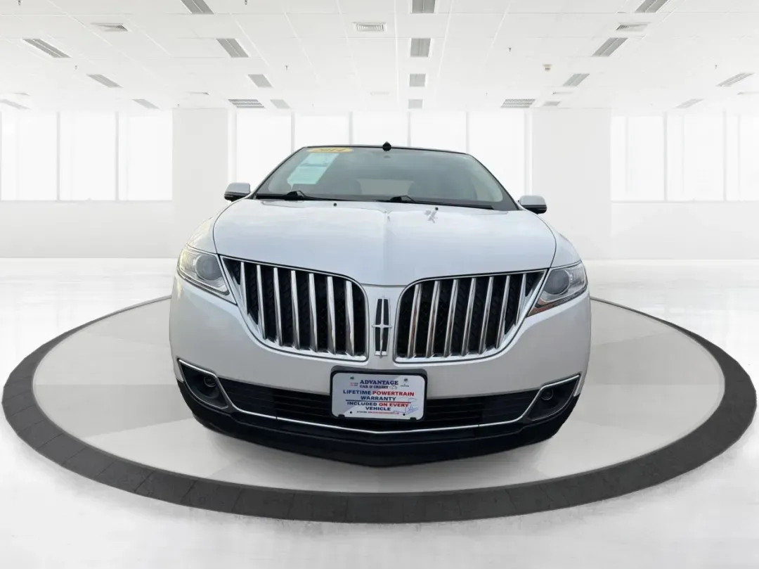 2014 Lincoln MKX Base (2LMDJ8JK2EB) with an Other engine, located at 4508 South Dixie Dr, Moraine, OH, 45439, (937) 908-9800, 39.689976, -84.218452 - **Unleash Your Adventures with This 2014 Lincoln MKX at Advantage Car and Credit - Moraine!**<br /> <br /> Are you ready to elevate your driving experience? Whether you're commuting through the bustling roads of Moraine or embarking on weekend getaways to nearby attractions like the beautiful Dayton - Photo#7