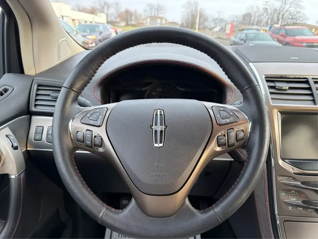 2014 Lincoln MKX Base (2LMDJ8JK2EB) with an 3.7L V6 DOHC 24V engine, 6-Speed Automatic transmission, located at 1951 S Dayton Lakeview Rd., New Carlisle, OH, 45344, (937) 908-9800, 39.890999, -84.050255 - **Unleash Your Adventures with This 2014 Lincoln MKX at Advantage Car and Credit - Moraine!**<br /> <br /> Are you ready to elevate your driving experience? Whether you're commuting through the bustling roads of Moraine or embarking on weekend getaways to nearby attractions like the beautiful Dayton - Photo#16