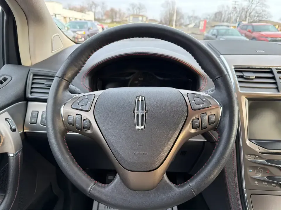 2014 Lincoln MKX Base (2LMDJ8JK2EB) with an 3.7L V6 DOHC 24V engine, 6-Speed Automatic transmission, located at 1951 S Dayton Lakeview Rd., New Carlisle, OH, 45344, (937) 908-9800, 39.890999, -84.050255 - **Unleash Your Adventures with This 2014 Lincoln MKX at Advantage Car and Credit - Moraine!**<br /> <br /> Are you ready to elevate your driving experience? Whether you're commuting through the bustling roads of Moraine or embarking on weekend getaways to nearby attractions like the beautiful Dayton - Photo#16