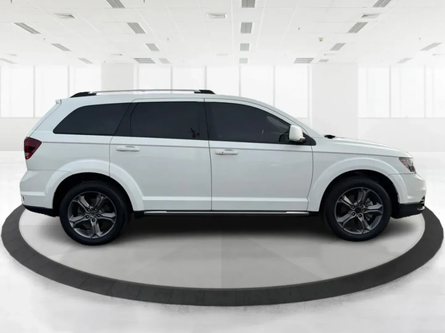 2018 Dodge Journey Crossroad FWD (3C4PDCGBXJT) with an 2.4L L4 DOHC 16V engine, 4-Speed Automatic transmission, located at 1951 S Dayton Lakeview Rd., New Carlisle, OH, 45344, (937) 908-9800, 39.890999, -84.050255 - **Discover Your Next Adventure with the 2018 Dodge Journey at Advantage Car and Credit!** <br /> <br /> Are you in the market for a reliable SUV that can comfortably accommodate your family, handle your daily commute, and take you on unforgettable weekend adventures? Look no further than the 2018 Do - Photo#1