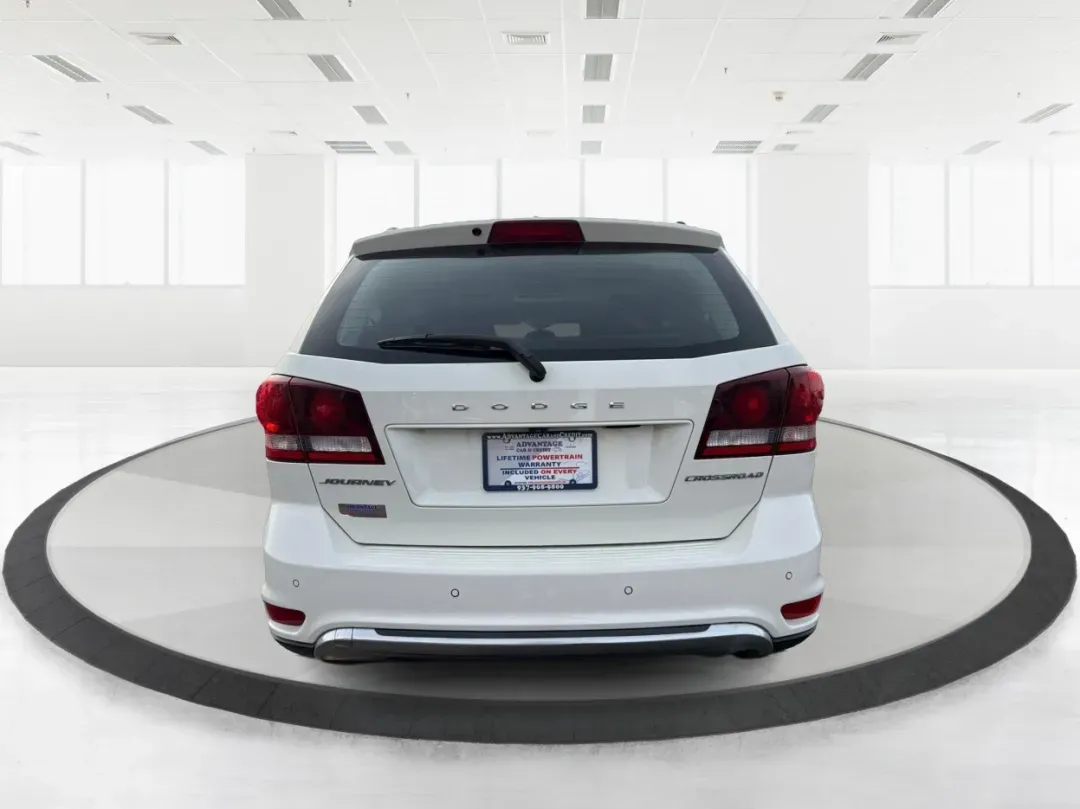 2018 Dodge Journey Crossroad FWD (3C4PDCGBXJT) with an 2.4L L4 DOHC 16V engine, 4-Speed Automatic transmission, located at 1951 S Dayton Lakeview Rd., New Carlisle, OH, 45344, (937) 908-9800, 39.890999, -84.050255 - **Discover Your Next Adventure with the 2018 Dodge Journey at Advantage Car and Credit!** <br /> <br /> Are you in the market for a reliable SUV that can comfortably accommodate your family, handle your daily commute, and take you on unforgettable weekend adventures? Look no further than the 2018 Do - Photo#3