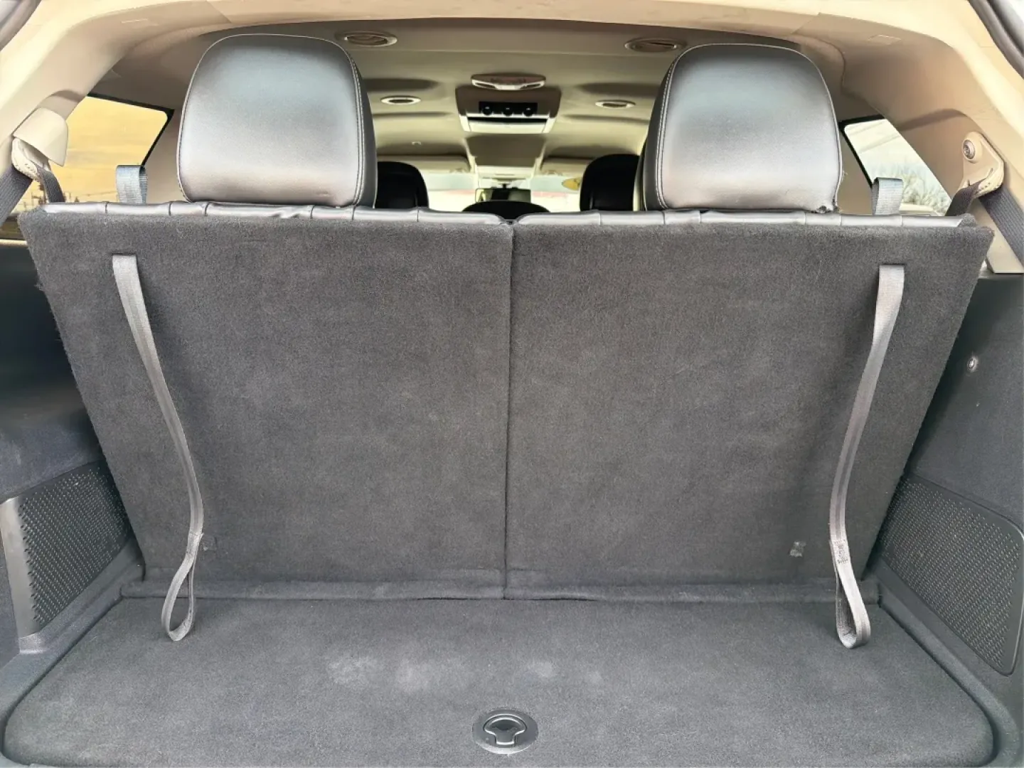 2018 Dodge Journey Crossroad FWD (3C4PDCGBXJT) with an 2.4L L4 DOHC 16V engine, 4-Speed Automatic transmission, located at 1951 S Dayton Lakeview Rd., New Carlisle, OH, 45344, (937) 908-9800, 39.890999, -84.050255 - **Discover Your Next Adventure with the 2018 Dodge Journey at Advantage Car and Credit!** <br /> <br /> Are you in the market for a reliable SUV that can comfortably accommodate your family, handle your daily commute, and take you on unforgettable weekend adventures? Look no further than the 2018 Do - Photo#12