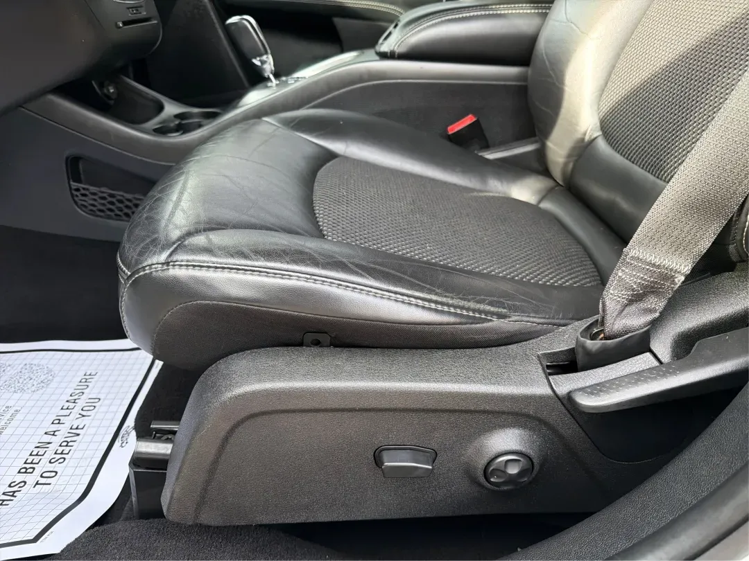 2018 Dodge Journey Crossroad FWD (3C4PDCGBXJT) with an 2.4L L4 DOHC 16V engine, 4-Speed Automatic transmission, located at 1951 S Dayton Lakeview Rd., New Carlisle, OH, 45344, (937) 908-9800, 39.890999, -84.050255 - **Discover Your Next Adventure with the 2018 Dodge Journey at Advantage Car and Credit!** <br /> <br /> Are you in the market for a reliable SUV that can comfortably accommodate your family, handle your daily commute, and take you on unforgettable weekend adventures? Look no further than the 2018 Do - Photo#18