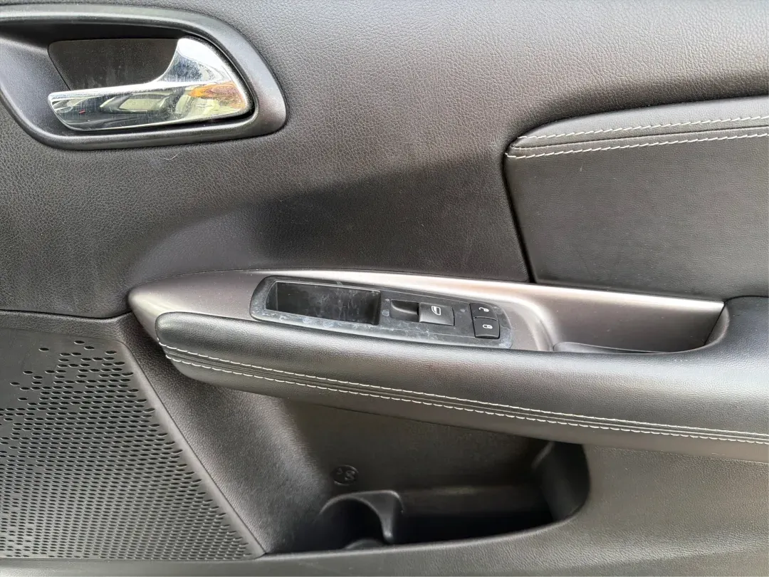 2018 Dodge Journey Crossroad FWD (3C4PDCGBXJT) with an 2.4L L4 DOHC 16V engine, 4-Speed Automatic transmission, located at 1951 S Dayton Lakeview Rd., New Carlisle, OH, 45344, (937) 908-9800, 39.890999, -84.050255 - **Discover Your Next Adventure with the 2018 Dodge Journey at Advantage Car and Credit!** <br /> <br /> Are you in the market for a reliable SUV that can comfortably accommodate your family, handle your daily commute, and take you on unforgettable weekend adventures? Look no further than the 2018 Do - Photo#20