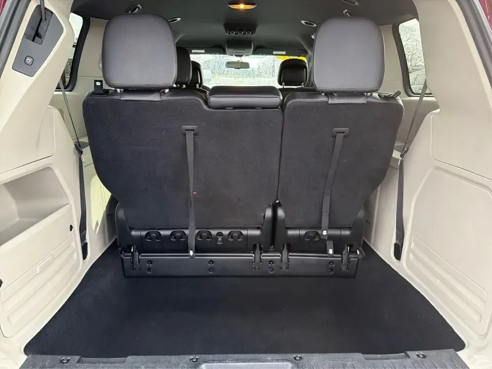 2017 Dodge Grand Caravan (2C4RDGCG2HR) with an Pentastar 3.6L V-6 DOHC engine, located at 8750 N County Rd 25A, Piqua, OH, 45356, (937) 908-9800, 40.164391, -84.232513 - Are you ready to elevate your family adventures or daily commutes with a vehicle that combines space, comfort, and reliability? Look no further than the 2017 Dodge Grand Caravan SXT, now available at Advantage Car and Credit in New Carlisle, OH. This versatile passenger van is perfect for growing fa - Photo#12