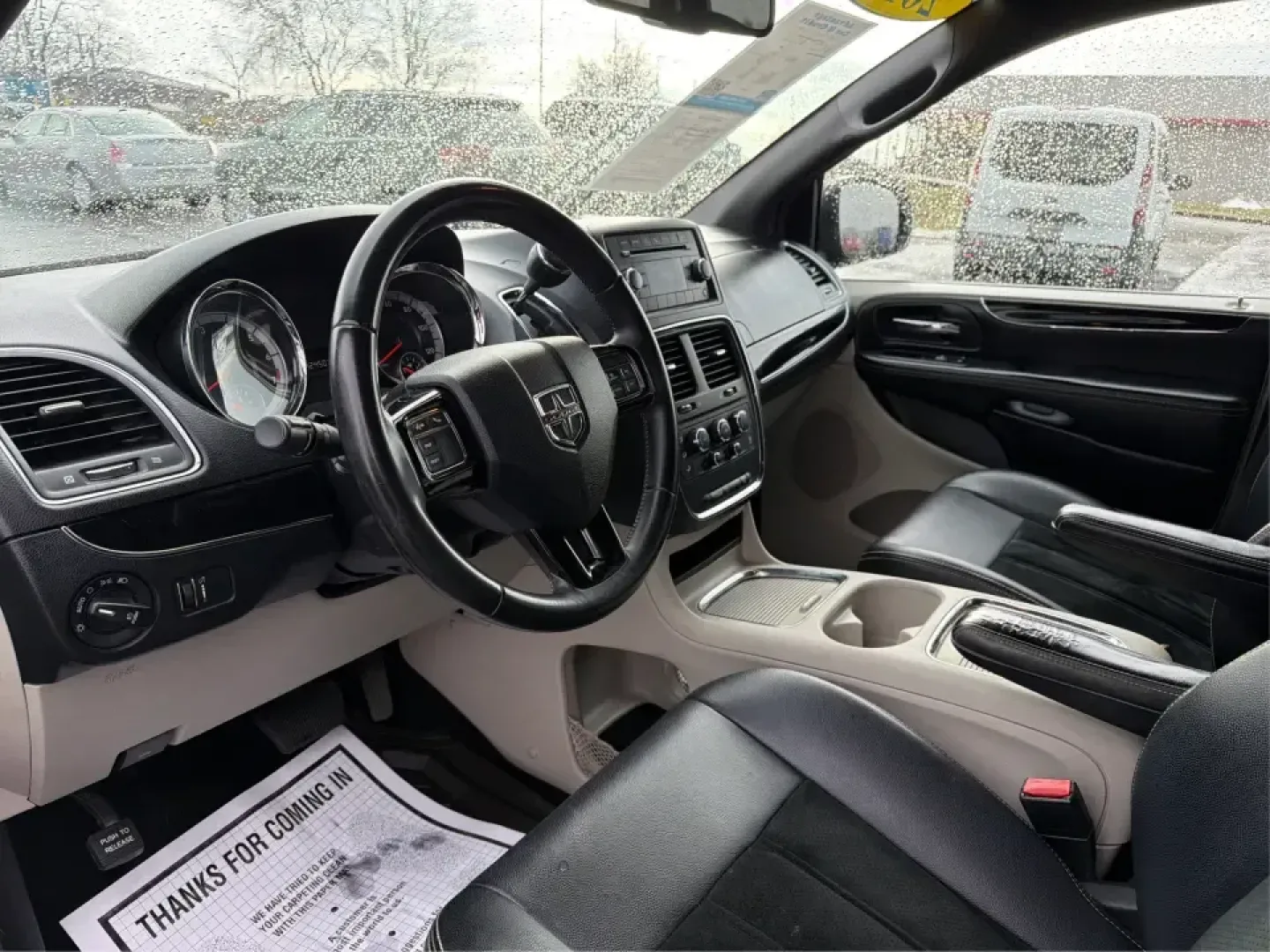 2017 Dodge Grand Caravan SXT (2C4RDGCG2HR) with an Pentastar 3.6L V-6 DOHC engine, 6A transmission, located at 1230 East Main St, Xenia, OH, 45385, (937) 908-9800, 39.688026, -83.910172 - Are you ready to elevate your family adventures or daily commutes with a vehicle that combines space, comfort, and reliability? Look no further than the 2017 Dodge Grand Caravan SXT, now available at Advantage Car and Credit in New Carlisle, OH. This versatile passenger van is perfect for growing fa - Photo#9