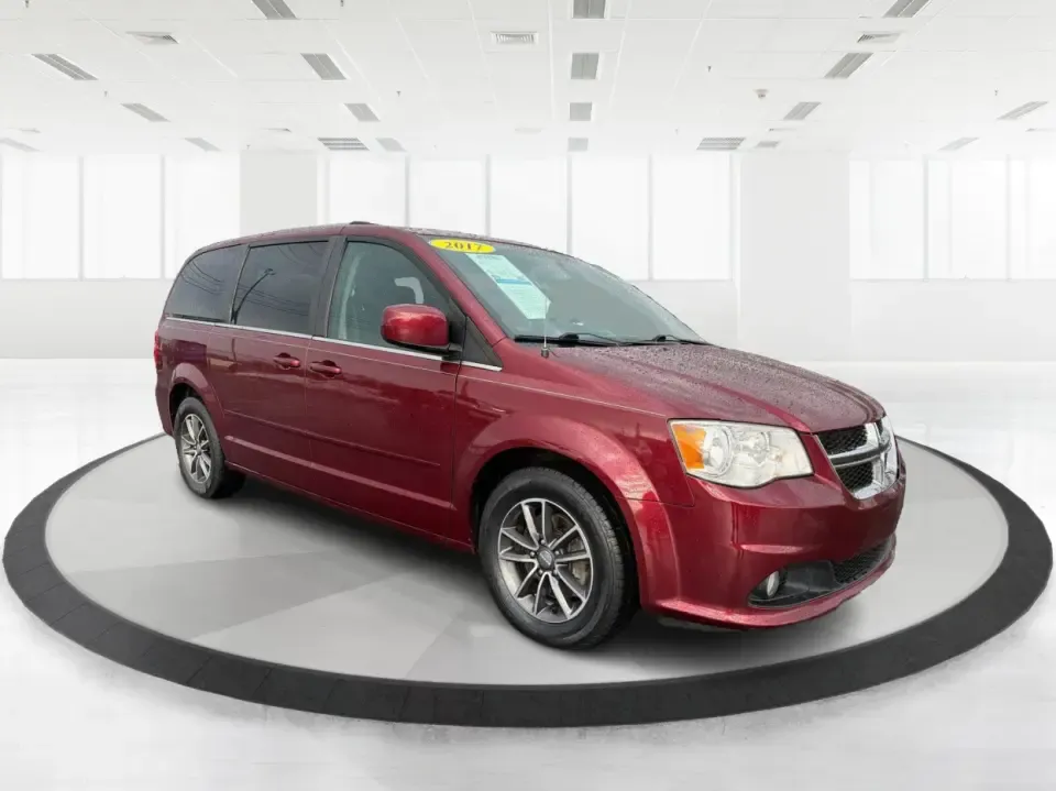 photo of 2017 Dodge Grand Caravan SXT