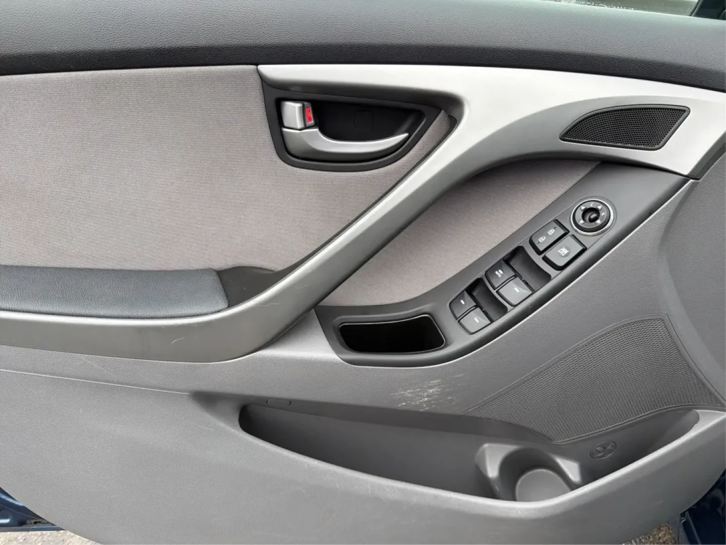 2016 Hyundai Elantra SE (KMHDH4AE9GU) with an Nu 1.8L I-4 DOHC engine, located at 1951 S Dayton Lakeview Rd., New Carlisle, OH, 45344, (937) 908-9800, 39.890999, -84.050255 - ### Discover Your Perfect Ride: 2016 Hyundai Elantra SE at Advantage Car and Credit in New Carlisle, OH<br /> <br /> If you're seeking a dependable vehicle for your daily commute or a stylish sedan for weekend outings, look no further than this stunning 2016 Hyundai Elantra SE, available now at Adva - Photo#16