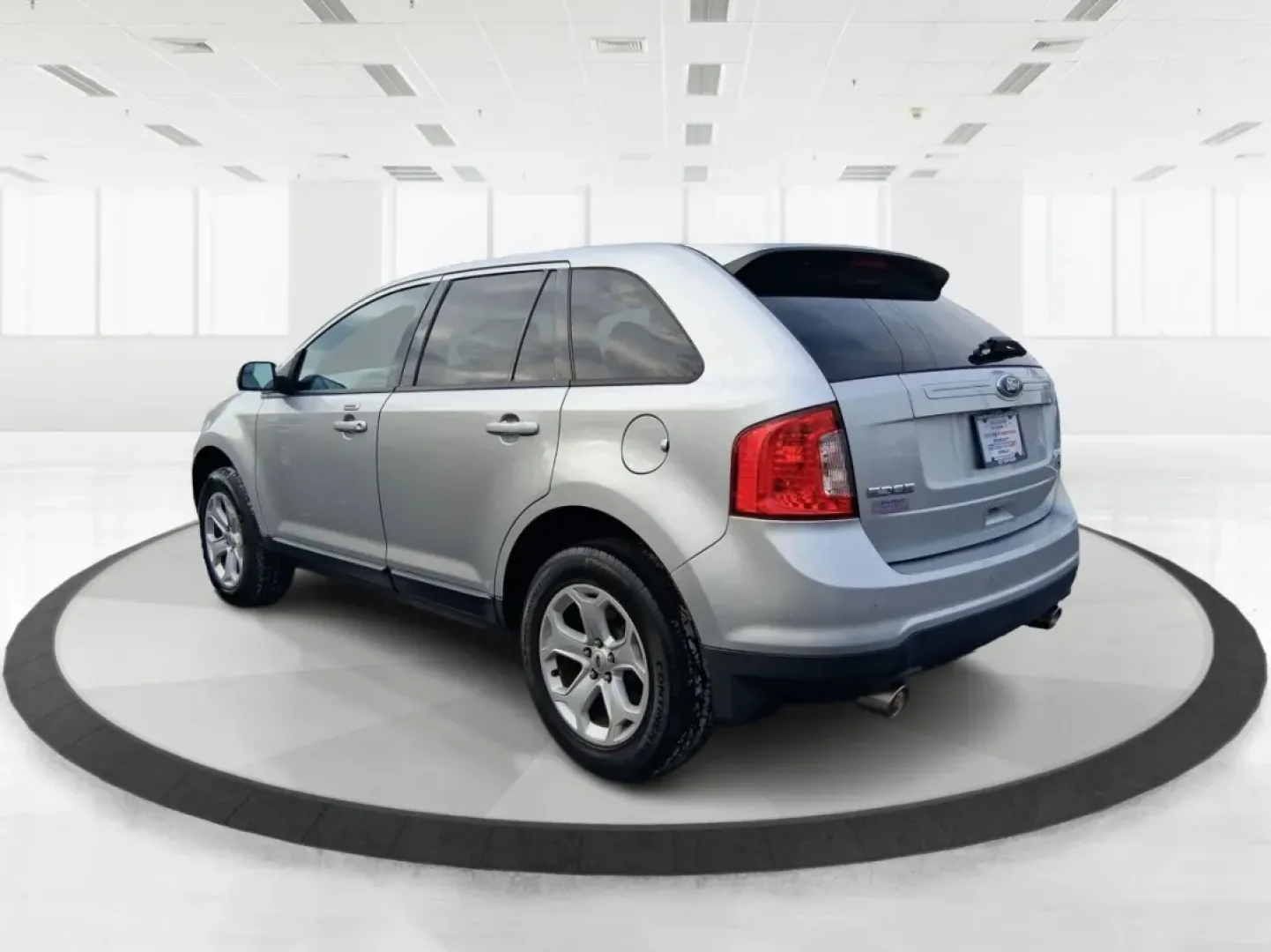 2013 Ford Edge SEL (2FMDK4JC4DB) with an 3.5L V-6 DOHC engine, 6-Speed Automatic transmission, located at 1099 N County Rd 25A, Troy, OH, 45373, (937) 908-9800, 40.057079, -84.212883 - **Explore Every Adventure with the 2013 Ford Edge SEL at Advantage Car and Credit - Troy!**<br /> <br /> Are you ready to elevate your lifestyle with a vehicle that seamlessly blends style, comfort, and functionality? Look no further than the 2013 Ford Edge SEL, available now at Advantage Car and Cr - Photo#4