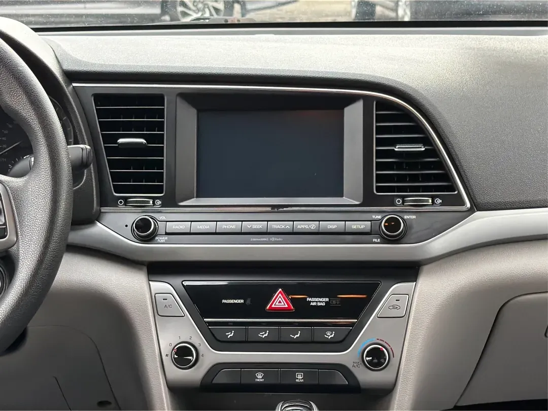 2018 Hyundai Elantra SEL (5NPD84LF2JH) with an Nu 2L I-4 DOHC engine, located at 1099 N County Rd 25A, Troy, OH, 45373, (937) 908-9800, 40.057079, -84.212883 - **Discover Your Next Adventure with the 2018 Hyundai Elantra SEL at Advantage Car and Credit - Troy**<br /> <br /> Are you in search of a reliable and stylish sedan for your daily commute, family outings, or weekend getaways? Look no further than the 2018 Hyundai Elantra SEL, available now at Advant - Photo#13