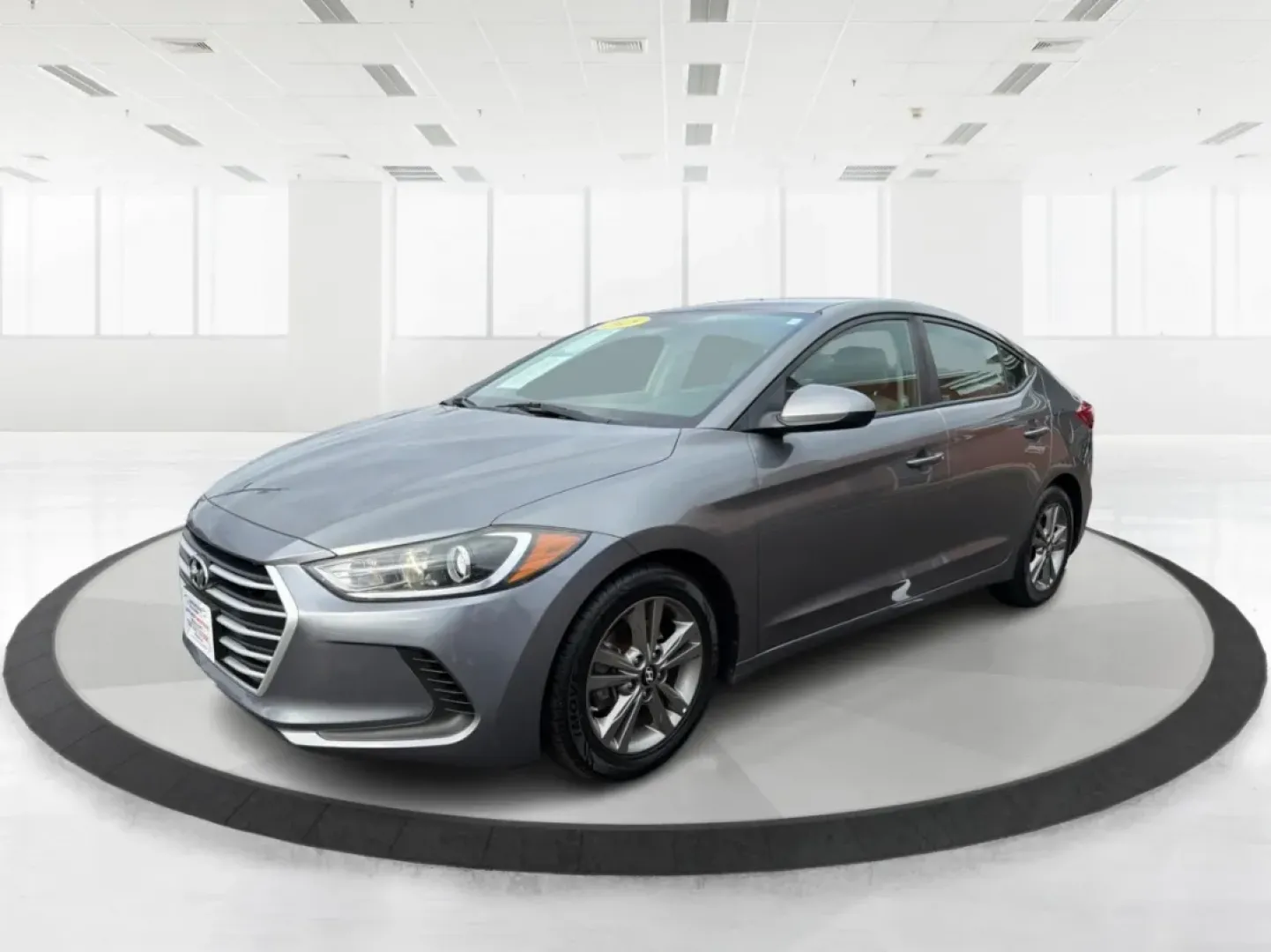 2018 Hyundai Elantra SEL (5NPD84LF2JH) with an Nu 2L I-4 DOHC engine, 6A transmission, located at 1951 S Dayton Lakeview Rd., New Carlisle, OH, 45344, (937) 908-9800, 39.890999, -84.050255 - **Discover Your Next Adventure with the 2018 Hyundai Elantra SEL at Advantage Car and Credit - Troy**<br /> <br /> Are you in search of a reliable and stylish sedan for your daily commute, family outings, or weekend getaways? Look no further than the 2018 Hyundai Elantra SEL, available now at Advant - Photo#8