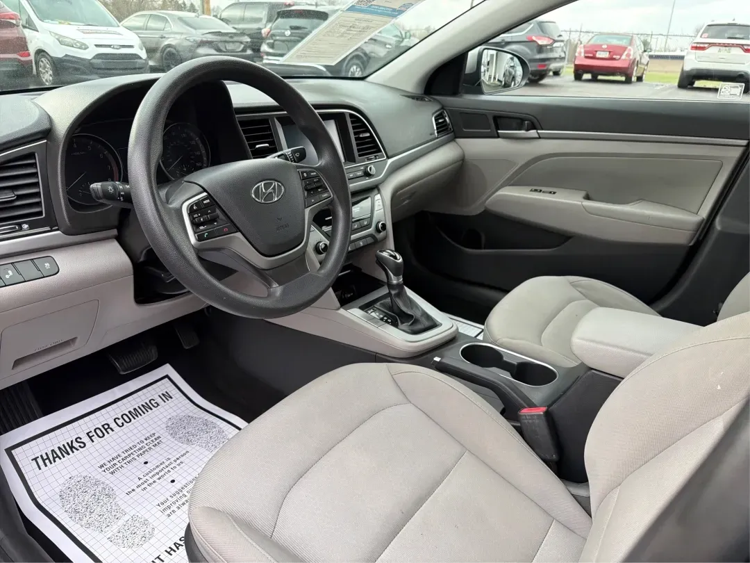 2018 Hyundai Elantra SEL (5NPD84LF2JH) with an Nu 2L I-4 DOHC engine, 6A transmission, located at 4508 South Dixie Dr, Moraine, OH, 45439, (937) 908-9800, 39.689976, -84.218452 - **Discover Your Next Adventure with the 2018 Hyundai Elantra SEL at Advantage Car and Credit - Troy**<br /> <br /> Are you in search of a reliable and stylish sedan for your daily commute, family outings, or weekend getaways? Look no further than the 2018 Hyundai Elantra SEL, available now at Advant - Photo#9