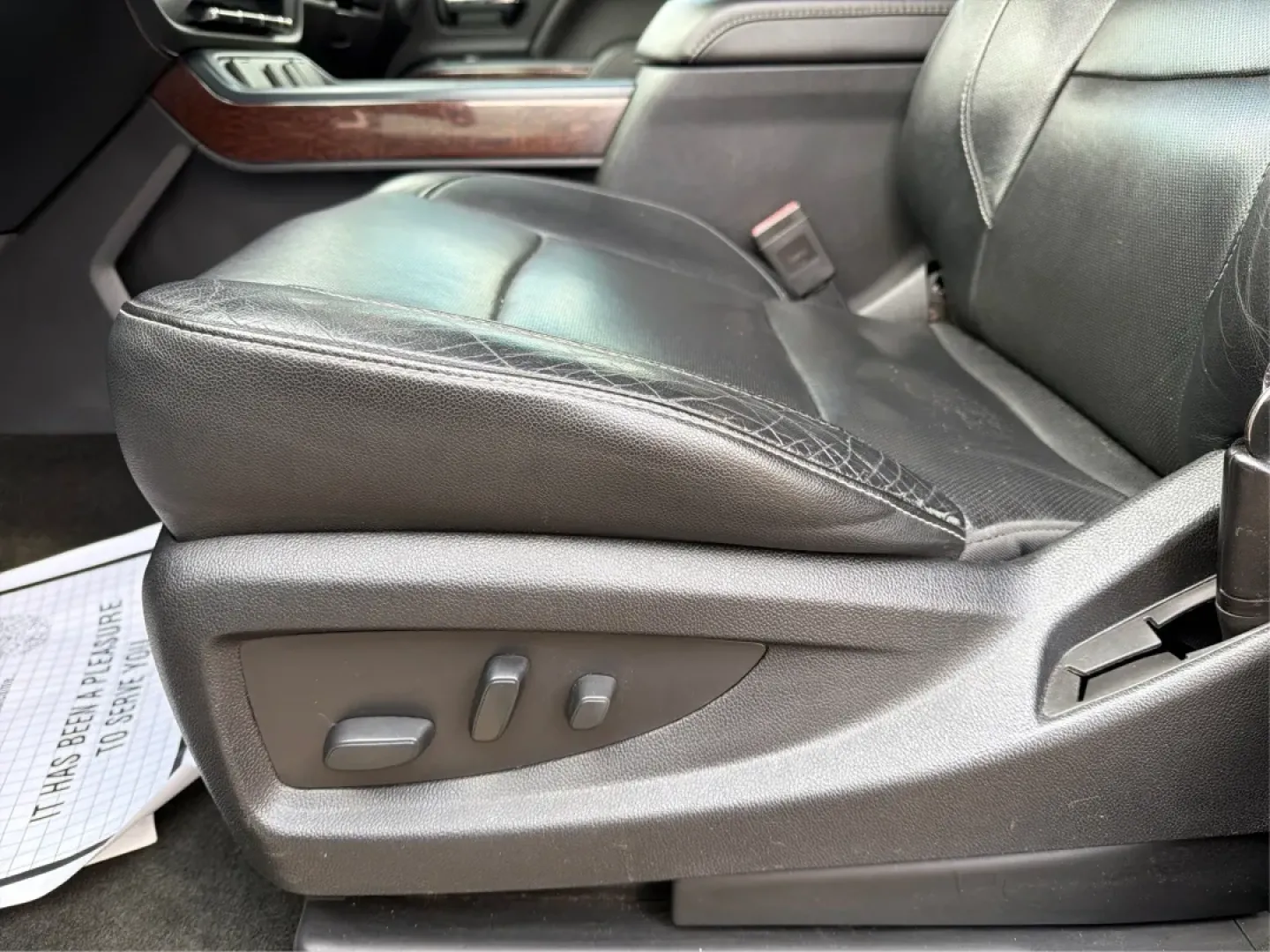 2017 GMC Sierra 1500 SLT (3GTU2NEC8HG) with an EcoTec3 6.2L V-8 gasoline direct injection engine, located at 880 E. National Road, Vandalia, OH, 45377, (937) 908-9800, 39.891918, -84.183594 - **Discover the Perfect Blend of Power and Comfort with the 2017 GMC Sierra 1500 SLT**<br /> <br /> Are you searching for a versatile vehicle that can handle everything from family road trips to weekend adventures? Look no further than the 2017 GMC Sierra 1500 SLT, now available at Advantage Car and - Photo#17