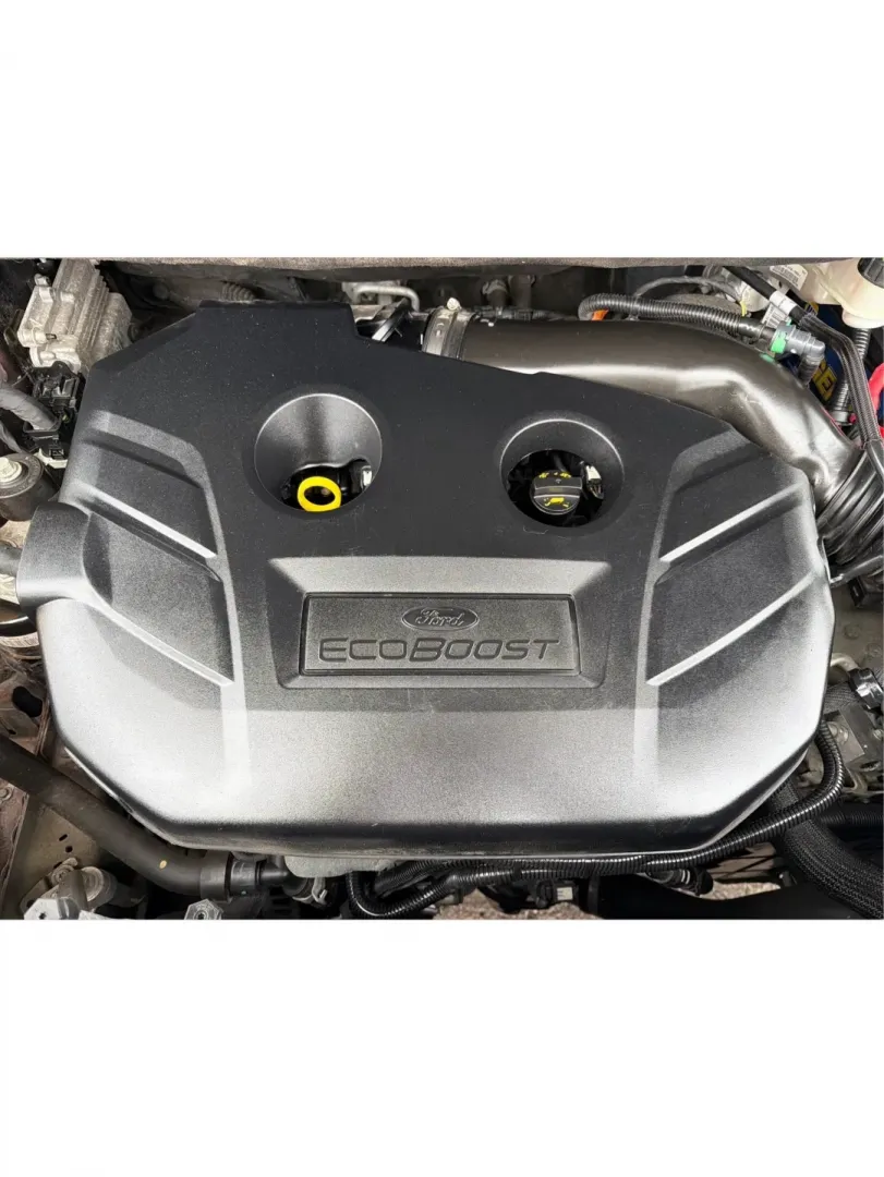 2017 Ford Edge Titanium (2FMPK4K93HB) with an 2.0L L4 DOHC 16V engine, 6A transmission, located at 880 E. National Road, Vandalia, OH, 45377, (937) 908-9800, 39.891918, -84.183594 - **Discover the Perfect Family SUV: 2017 Ford Edge Titanium at Advantage Car and Credit - Vandalia!** <br /> <br /> Are you ready to elevate your family adventures or daily commutes? The 2017 Ford Edge Titanium is the SUV that seamlessly combines style, comfort, and capability, making it a fantastic - Photo#11