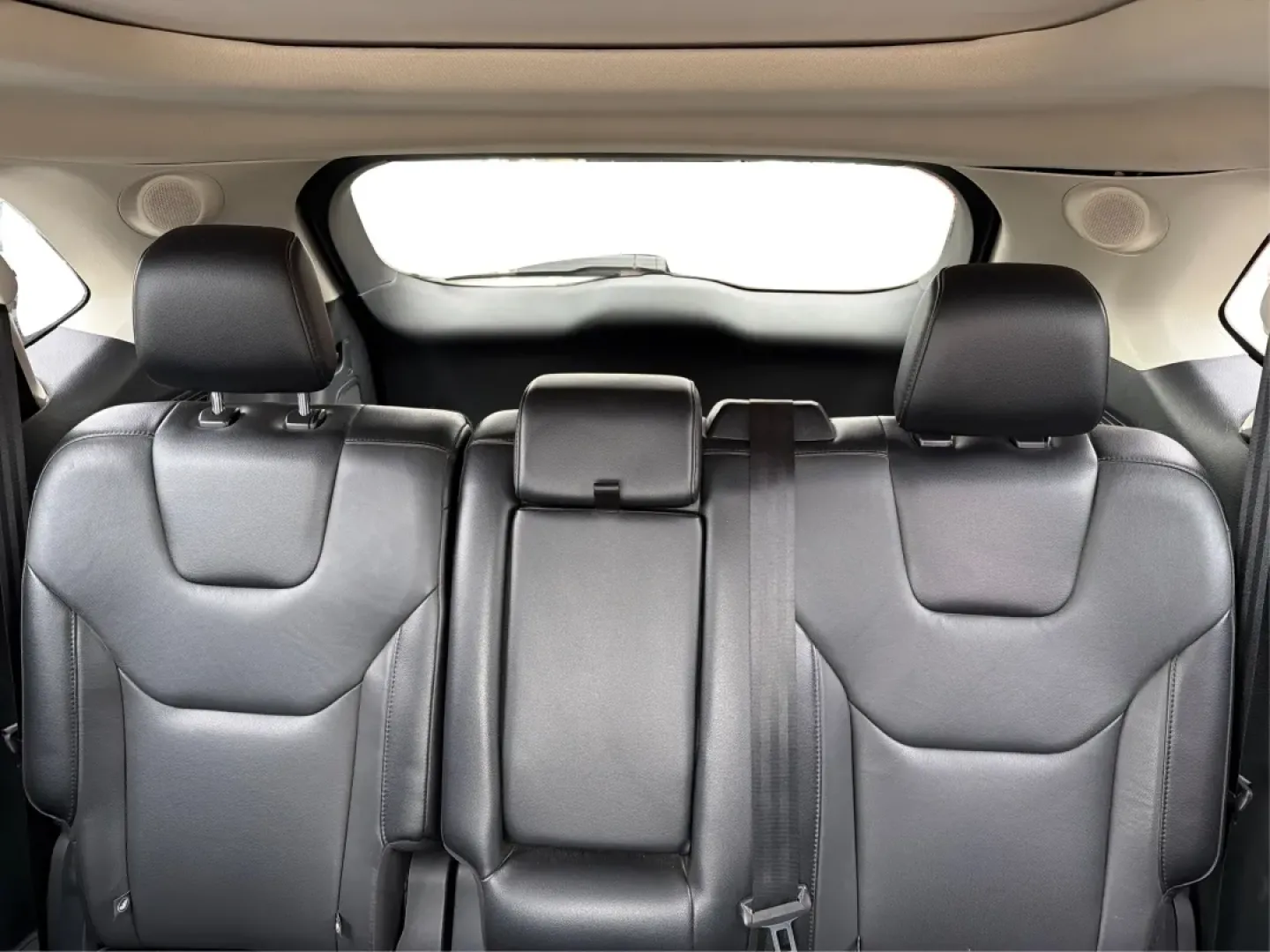 2017 Ford Edge Titanium (2FMPK4K93HB) with an 2.0L L4 DOHC 16V engine, 6A transmission, located at 880 E. National Road, Vandalia, OH, 45377, (937) 908-9800, 39.891918, -84.183594 - **Discover the Perfect Family SUV: 2017 Ford Edge Titanium at Advantage Car and Credit - Vandalia!** <br /> <br /> Are you ready to elevate your family adventures or daily commutes? The 2017 Ford Edge Titanium is the SUV that seamlessly combines style, comfort, and capability, making it a fantastic - Photo#14