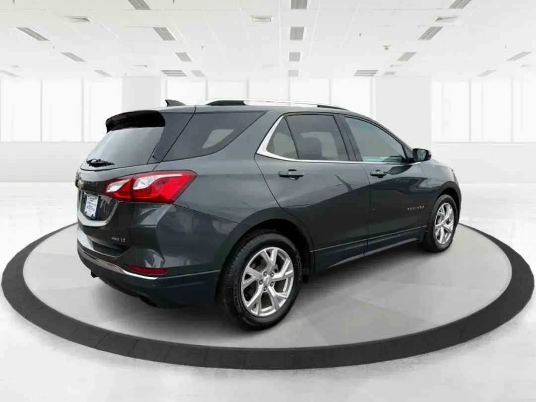 2018 Chevrolet Equinox LT (3GNAXTEX8JS) with an 2L I-4 gasoline direct injection engine, located at 1230 East Main St, Xenia, OH, 45385, (937) 908-9800, 39.688026, -83.910172 - Are you ready for your next adventure? Whether you're embarking on a weekend getaway with family or tackling the daily commute with style, the 2018 Chevrolet Equinox LT is the perfect companion for all of life's journeys. This SUV, available at Advantage Car and Credit in Xenia, OH, combines versati - Photo#2