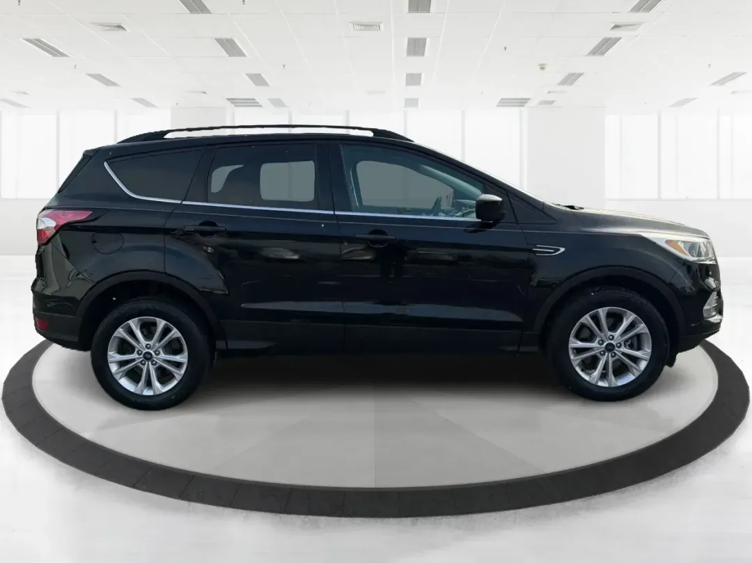 2018 Ford Escape SE (1FMCU9GD6JU) with an Other engine, located at 8750 N County Rd 25A, Piqua, OH, 45356, (937) 908-9800, 40.164391, -84.232513 - Are you looking for the perfect vehicle that can handle your busy lifestyle while keeping you comfortable and safe? Look no further than this 2018 Ford Escape SE at Advantage Car and Credit in Piqua, OH. This versatile SUV is ideal for families on the go, weekend adventurers, and even commuters who - Photo#1