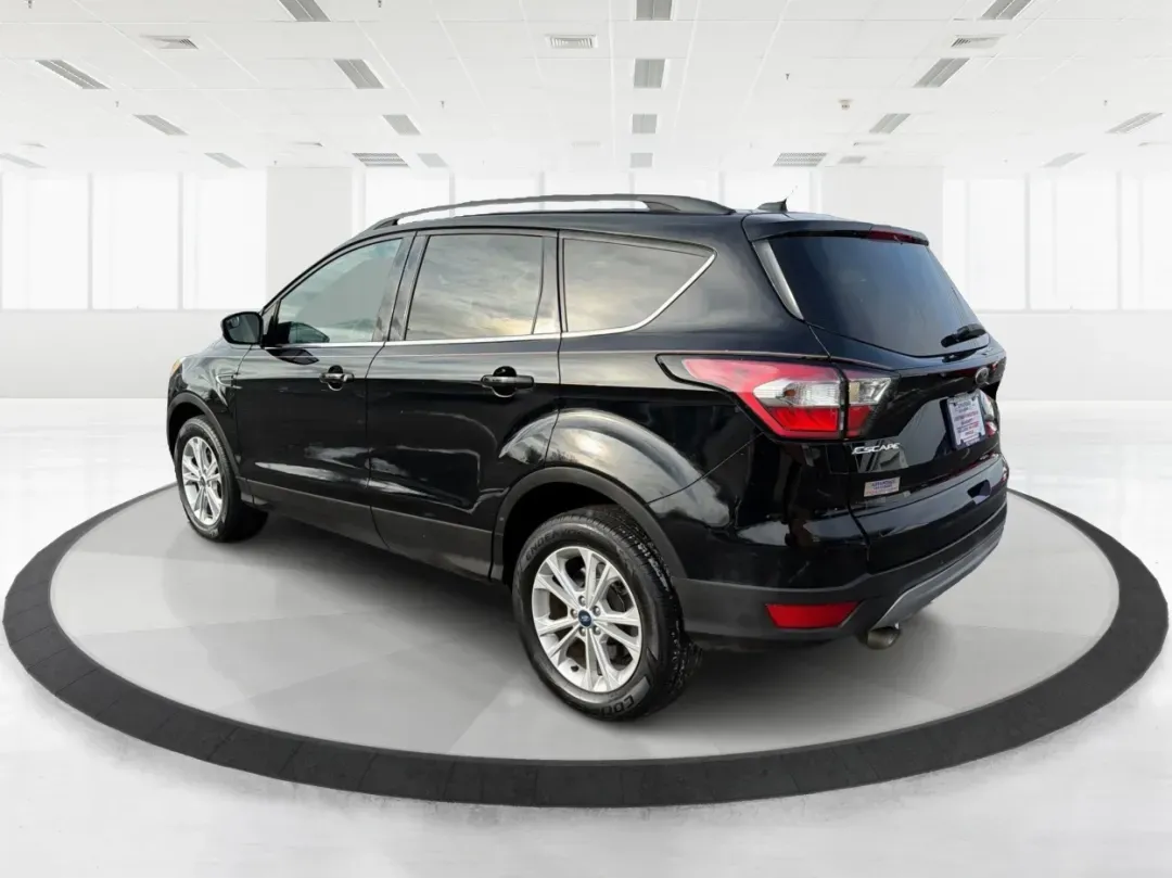 2018 Ford Escape SE (1FMCU9GD6JU) with an Other engine, located at 8750 N County Rd 25A, Piqua, OH, 45356, (937) 908-9800, 40.164391, -84.232513 - Are you looking for the perfect vehicle that can handle your busy lifestyle while keeping you comfortable and safe? Look no further than this 2018 Ford Escape SE at Advantage Car and Credit in Piqua, OH. This versatile SUV is ideal for families on the go, weekend adventurers, and even commuters who - Photo#4