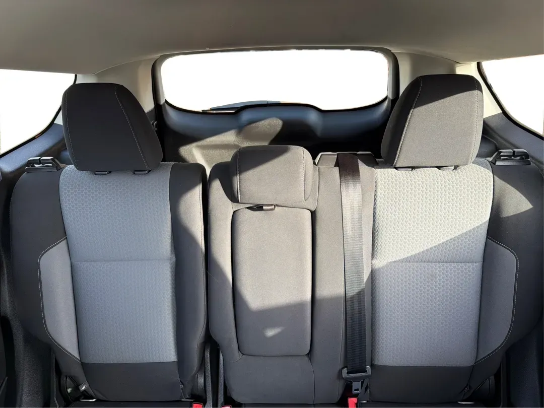 2018 Ford Escape SE (1FMCU9GD6JU) with an Other engine, located at 8750 N County Rd 25A, Piqua, OH, 45356, (937) 908-9800, 40.164391, -84.232513 - Are you looking for the perfect vehicle that can handle your busy lifestyle while keeping you comfortable and safe? Look no further than this 2018 Ford Escape SE at Advantage Car and Credit in Piqua, OH. This versatile SUV is ideal for families on the go, weekend adventurers, and even commuters who - Photo#14