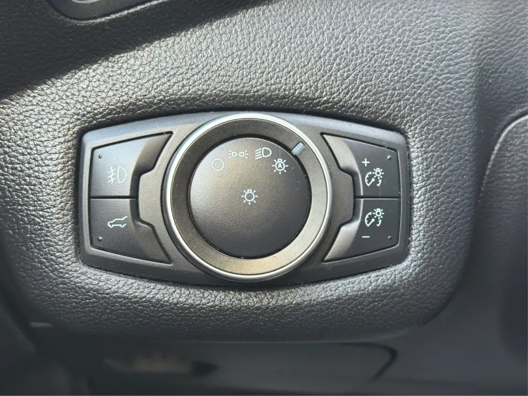 2018 Ford Escape SE (1FMCU9GD6JU) with an Other engine, located at 8750 N County Rd 25A, Piqua, OH, 45356, (937) 908-9800, 40.164391, -84.232513 - Are you looking for the perfect vehicle that can handle your busy lifestyle while keeping you comfortable and safe? Look no further than this 2018 Ford Escape SE at Advantage Car and Credit in Piqua, OH. This versatile SUV is ideal for families on the go, weekend adventurers, and even commuters who - Photo#17