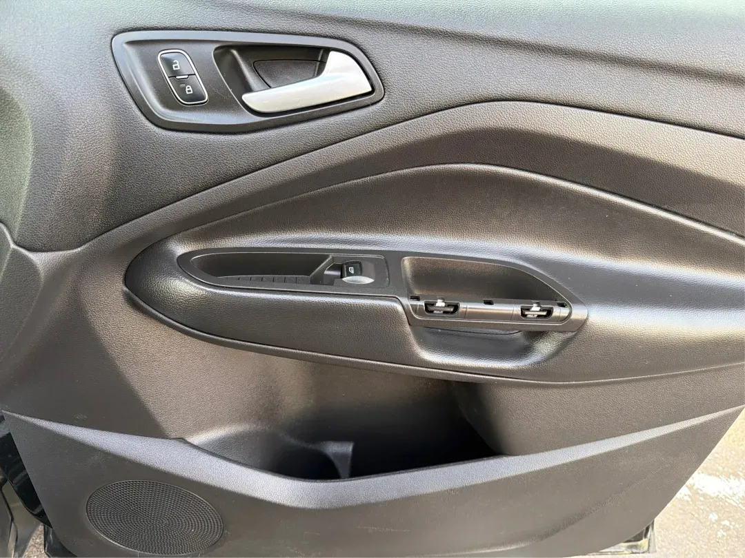 2018 Ford Escape SE (1FMCU9GD6JU) with an Other engine, located at 8750 N County Rd 25A, Piqua, OH, 45356, (937) 908-9800, 40.164391, -84.232513 - Are you looking for the perfect vehicle that can handle your busy lifestyle while keeping you comfortable and safe? Look no further than this 2018 Ford Escape SE at Advantage Car and Credit in Piqua, OH. This versatile SUV is ideal for families on the go, weekend adventurers, and even commuters who - Photo#20