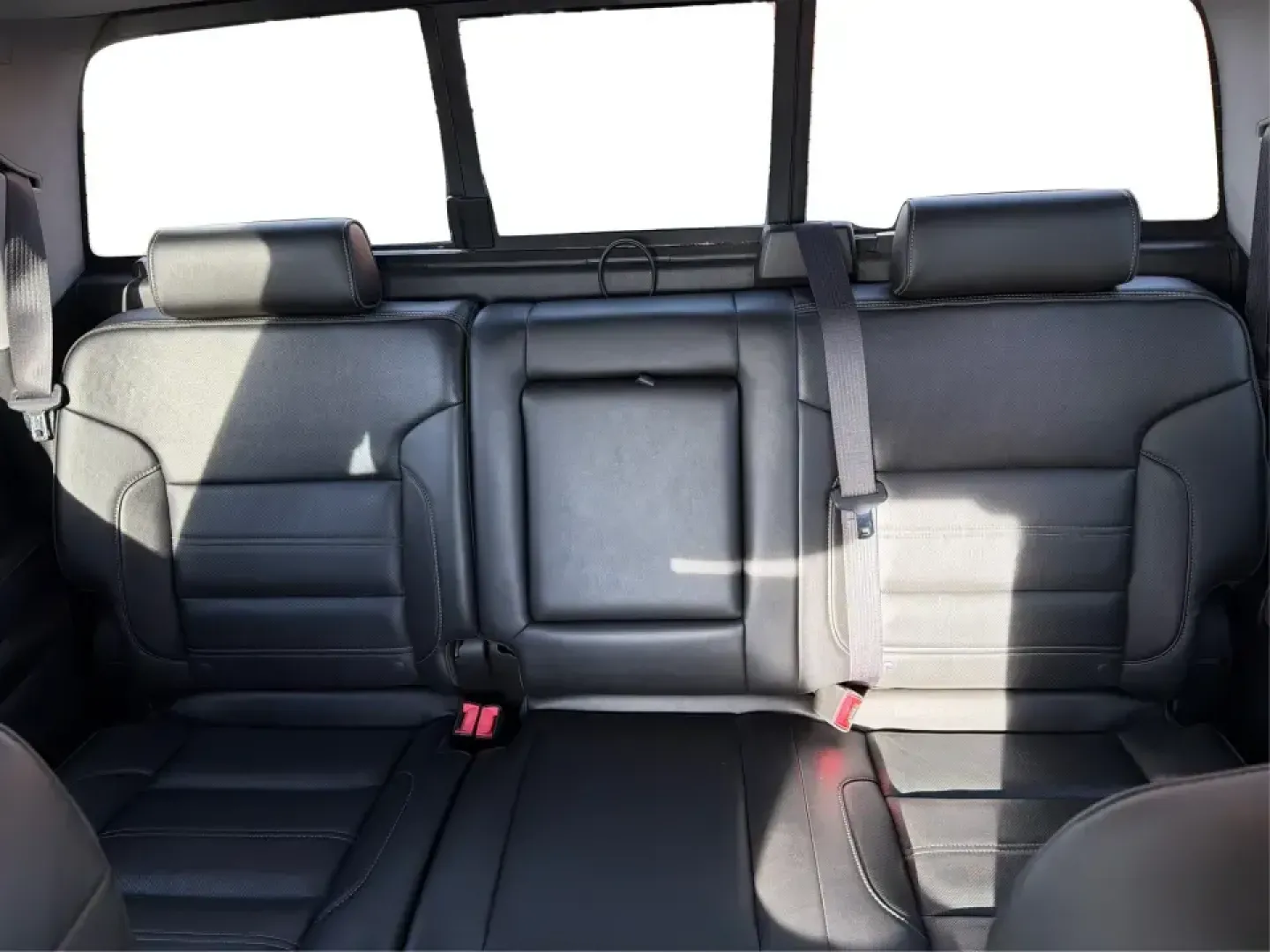 2016 GMC Sierra 1500 Denali (3GTU2PEJ4GG) with an 6.2L V8 OHV 16V engine, 6A transmission, located at 401 Woodman Dr, Riverside, OH, 45431, (937) 908-9800, 39.760899, -84.123421 - **Unleash Your Adventures with the 2016 GMC Sierra 1500 Denali Your Perfect Partner for Every Journey!**<br /> <br /> Are you ready to elevate your lifestyle and embark on new adventures? Whether you're hauling gear for a weekend getaway, navigating your daily commute, or transporting your growing - Photo#13