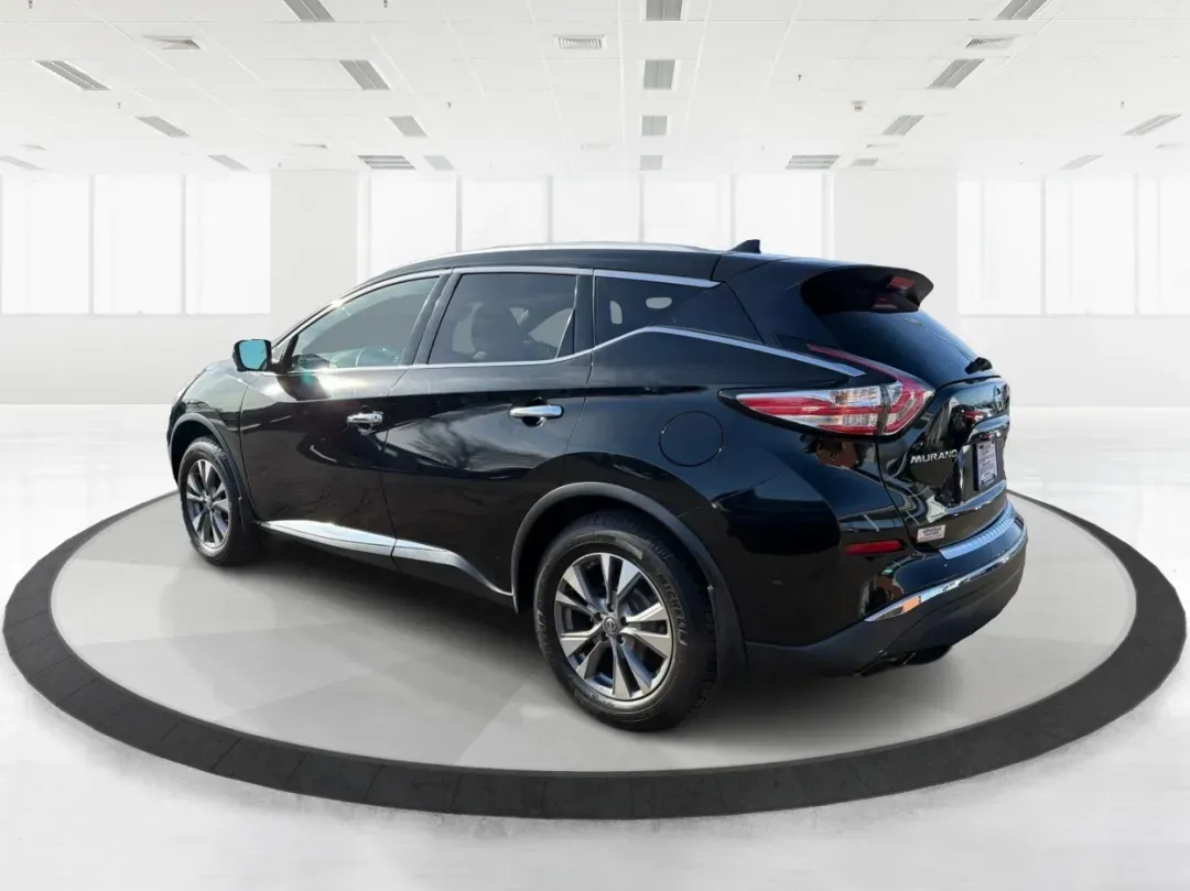 2017 Nissan Murano SL (5N1AZ2MH4HN) with an 3.5L V-6 DOHC engine, located at 8750 N County Rd 25A, Piqua, OH, 45356, (937) 908-9800, 40.164391, -84.232513 - Unleash your adventurous spirit with the 2017 Nissan Murano SL, a stylish and spacious SUV that's perfect for growing families, weekend getaways, or long commutes. Whether you're navigating the busy streets of Piqua, OH, or embarking on a road trip across the Midwest, this vehicle blends comfort, te - Photo#4