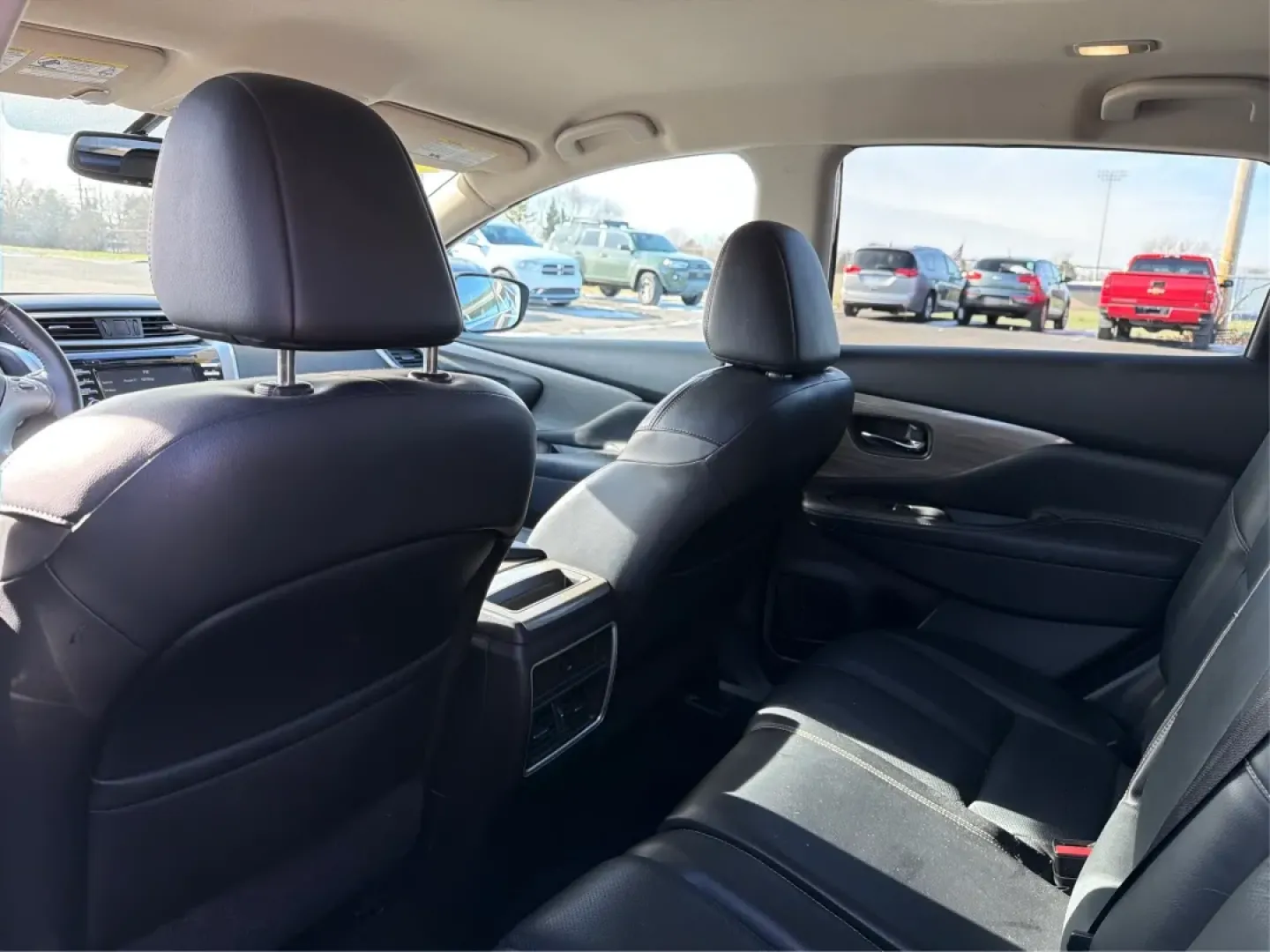 2017 Nissan Murano SL (5N1AZ2MH4HN) with an 3.5L V-6 DOHC engine, located at 8750 N County Rd 25A, Piqua, OH, 45356, (937) 908-9800, 40.164391, -84.232513 - Unleash your adventurous spirit with the 2017 Nissan Murano SL, a stylish and spacious SUV that's perfect for growing families, weekend getaways, or long commutes. Whether you're navigating the busy streets of Piqua, OH, or embarking on a road trip across the Midwest, this vehicle blends comfort, te - Photo#10