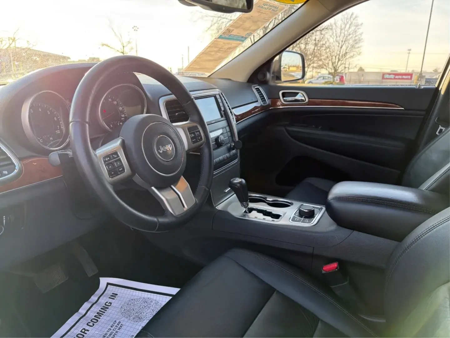 2011 Jeep Grand Cherokee Limited (1J4RR5GG7BC) with an Other engine, located at 1951 S Dayton Lakeview Rd., New Carlisle, OH, 45344, (937) 908-9800, 39.890999, -84.050255 - **Experience the Ultimate Adventure with This 2011 Jeep Grand Cherokee Limited!**<br /> <br /> Are you ready to elevate your weekend adventures and daily commutes? The 2011 Jeep Grand Cherokee Limited is designed for those who crave both versatility and luxury, making it the perfect choice for famil - Photo#9