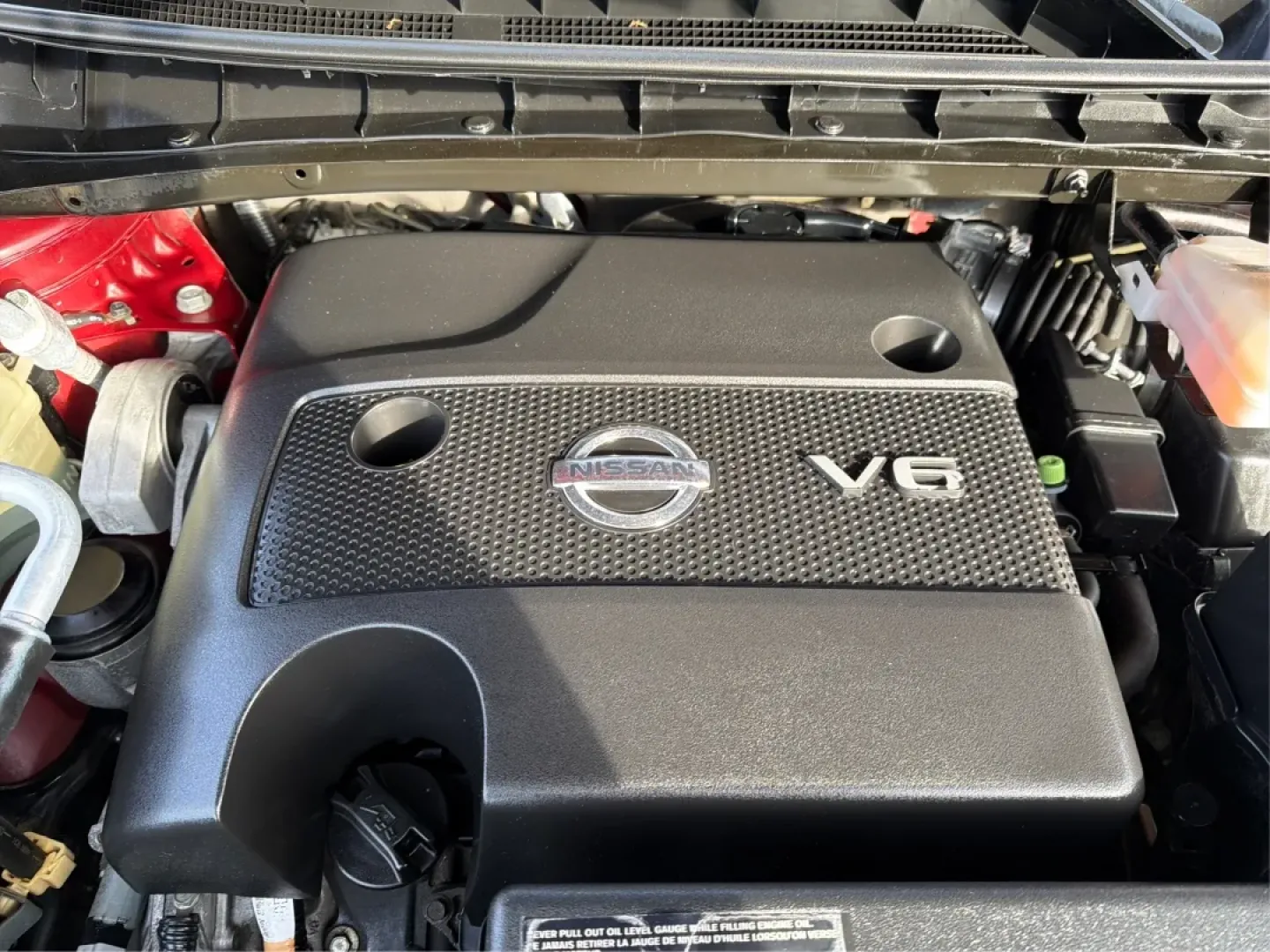 2018 Nissan Murano Platinum (5N1AZ2MGXJN) with an 3.5L V-6 DOHC engine, CVT transmission, located at 880 E. National Road, Vandalia, OH, 45377, (937) 908-9800, 39.891918, -84.183594 - **Adventure Awaits with the 2018 Nissan Murano Platinum at Advantage Car and Credit - Vandalia!**<br /> <br /> Are you ready to elevate your driving experience while enjoying the perfect blend of style, comfort, and reliability? The 2018 Nissan Murano Platinum is not just a vehicle; it's the key to - Photo#11