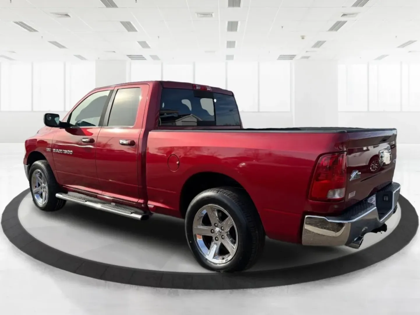 2011 Ram Ram 1500 SLT (1D7RV1GT7BS) with an HEMI 5.7L V-8 variable valve control engine, 5-Speed Automatic transmission, located at 8750 N County Rd 25A, Piqua, OH, 45356, (937) 908-9800, 40.164391, -84.232513 - **Unleash Adventure with the 2011 Ram 1500 SLT at Advantage Car and Credit - Piqua!**<br /> <br /> Are you ready to elevate your driving experience? Whether you're navigating busy city streets, embarking on weekend adventures, or tackling home improvement projects, the 2011 Ram 1500 SLT is the truck - Photo#4