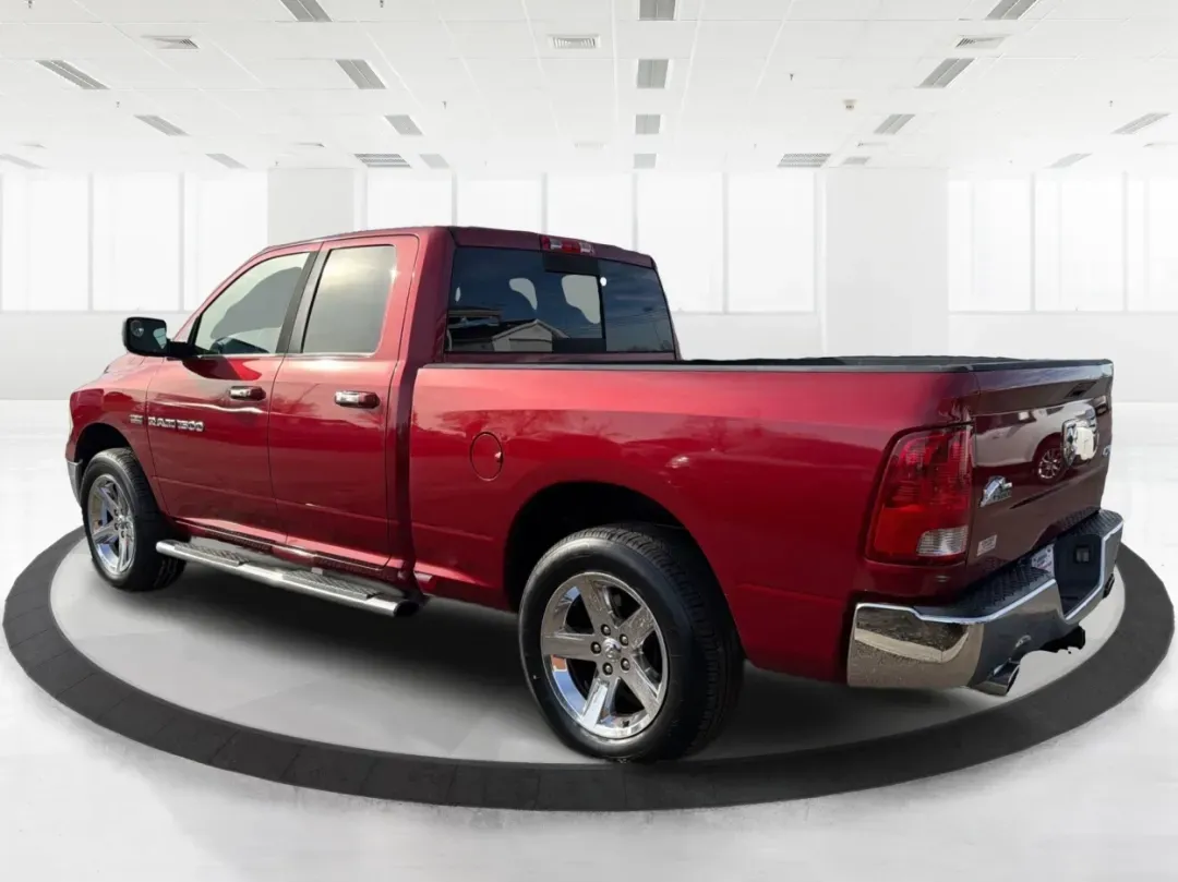 2011 Ram Ram 1500 SLT (1D7RV1GT7BS) with an HEMI 5.7L V-8 variable valve control engine, located at 8750 N County Rd 25A, Piqua, OH, 45356, (937) 908-9800, 40.164391, -84.232513 - **Unleash Adventure with the 2011 Ram 1500 SLT at Advantage Car and Credit - Piqua!**<br /> <br /> Are you ready to elevate your driving experience? Whether you're navigating busy city streets, embarking on weekend adventures, or tackling home improvement projects, the 2011 Ram 1500 SLT is the truck - Photo#4