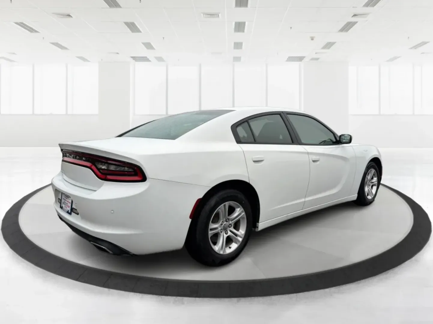 2015 Dodge Charger (2C3CDXBG3FH) with an 3.6L V-6 DOHC engine, located at 1099 N County Rd 25A, Troy, OH, 45373, (937) 908-9800, 40.057079, -84.212883 - Experience the thrill of the open road with the 2015 Dodge Charger SE, a powerful sedan that perfectly balances performance and comfort. This vehicle is an ideal choice for those looking to elevate their daily commute or make unforgettable road trips. Whether you're navigating through the charming s - Photo#2