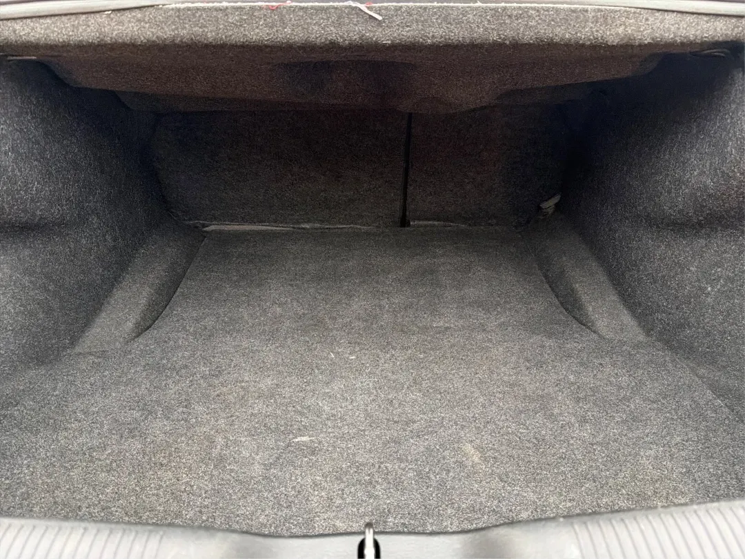 2015 Dodge Charger SE (2C3CDXBG3FH) with an 3.6L V-6 DOHC engine, located at 8750 N County Rd 25A, Piqua, OH, 45356, (937) 908-9800, 40.164391, -84.232513 - Experience the thrill of the open road with the 2015 Dodge Charger SE, a powerful sedan that perfectly balances performance and comfort. This vehicle is an ideal choice for those looking to elevate their daily commute or make unforgettable road trips. Whether you're navigating through the charming s - Photo#11