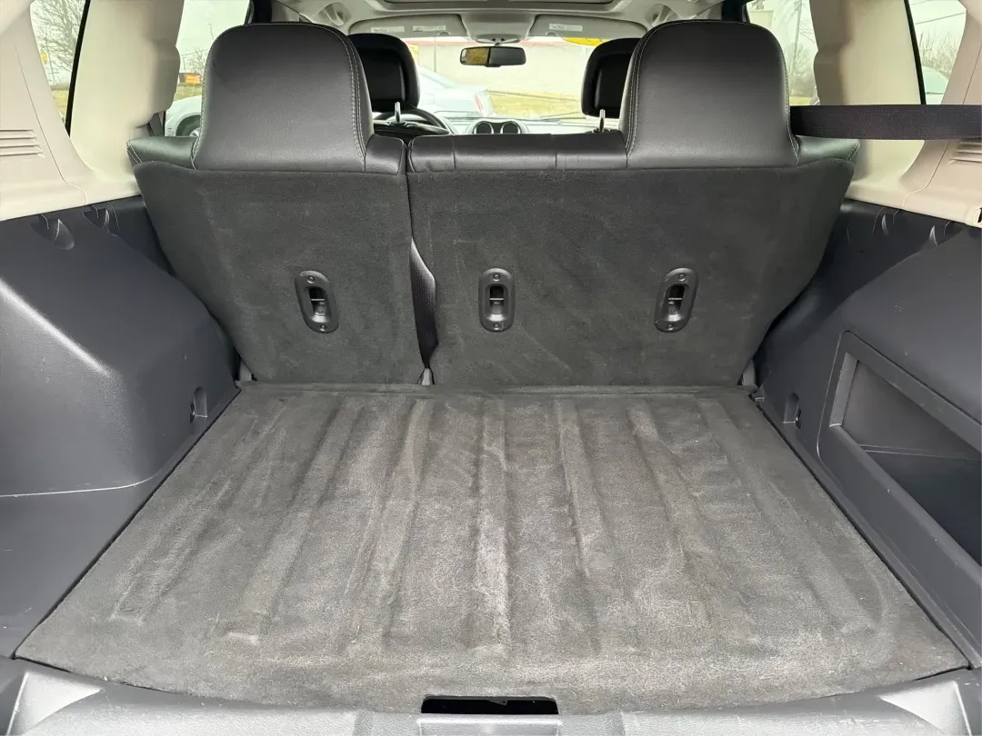 2017 Jeep Compass High Altitude 4x4 (1C4NJDEBXHD) with an 2.4L I-4 DOHC engine, located at 4508 South Dixie Dr, Moraine, OH, 45439, (937) 908-9800, 39.689976, -84.218452 - **Adventure Awaits with the 2017 Jeep Compass High Altitude 4x4!**<br /> <br /> If you're dreaming of weekend getaways, outdoor excursions, or simply need a reliable vehicle for your daily commute, the 2017 Jeep Compass High Altitude 4x4 is your ticket to adventure. Here at Advantage Car and Credit - Photo#12