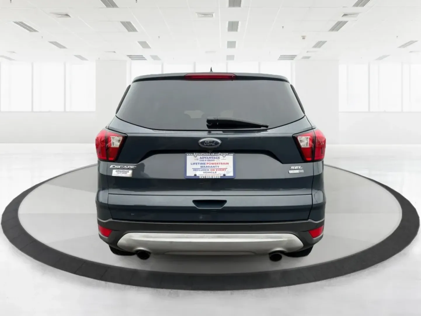 2019 Ford Escape SEL 4WD (1FMCU9HD4KU) with an 1.5L L4 DOHC 16V engine, 6-Speed Automatic transmission, located at 4508 South Dixie Dr, Moraine, OH, 45439, (937) 908-9800, 39.689976, -84.218452 - **Adventure Awaits in the 2019 Ford Escape SEL 4WD: Your Next Family SUV!**<br /> <br /> Embrace the thrill of adventure without compromising comfort and safety with the 2019 Ford Escape SEL 4WD, now available at Advantage Car and Credit - Moraine. Perfect for growing families or anyone seeking a ve - Photo#3