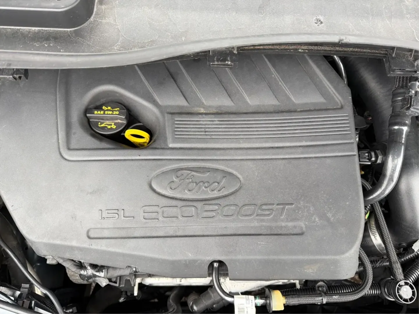 2019 Ford Escape SEL 4WD (1FMCU9HD4KU) with an 1.5L L4 DOHC 16V engine, 6-Speed Automatic transmission, located at 4508 South Dixie Dr, Moraine, OH, 45439, (937) 908-9800, 39.689976, -84.218452 - **Adventure Awaits in the 2019 Ford Escape SEL 4WD: Your Next Family SUV!**<br /> <br /> Embrace the thrill of adventure without compromising comfort and safety with the 2019 Ford Escape SEL 4WD, now available at Advantage Car and Credit - Moraine. Perfect for growing families or anyone seeking a ve - Photo#11