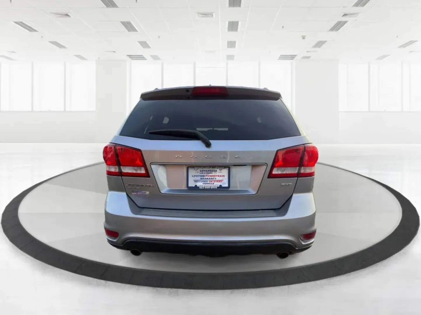 2017 Dodge Journey SXT AWD (3C4PDDBGXHT) with an Pentastar 3.6L V-6 DOHC engine, 6A transmission, located at 880 E. National Road, Vandalia, OH, 45377, (937) 908-9800, 39.891918, -84.183594 - Are you ready to elevate your family adventures or tackle your daily commutes with style and confidence? Look no further than this exceptional **2017 Dodge Journey SXT AWD**. Perfectly suited for growing families or those who crave weekend getaways, this SUV combines versatility, comfort, and perfor - Photo#3