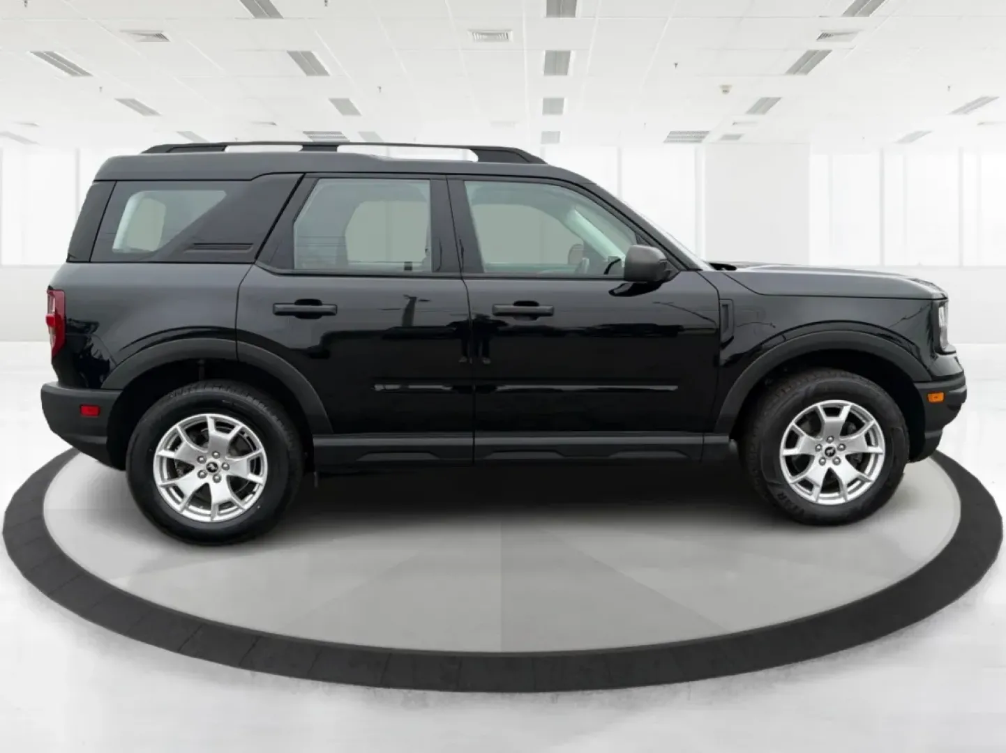 2021 Ford Bronco Sport Base (3FMCR9A63MR) with an 1.5L L3 engine, 8A transmission, located at 1230 East Main St, Xenia, OH, 45385, (937) 908-9800, 39.688026, -83.910172 - Experience adventure like never before with the rugged 2021 Ford Bronco Sport Base, now available at Advantage Car and Credit in Xenia, OH! Perfect for outdoor enthusiasts and weekend warriors, this versatile SUV is designed to handle both urban streets and off-road trails. With stylish elegance and - Photo#1