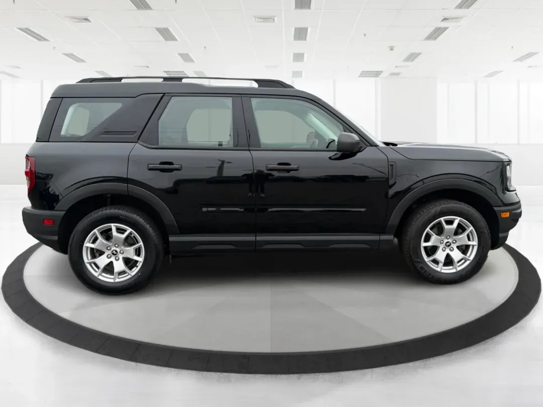 2021 Ford Bronco Sport Base (3FMCR9A63MR) with an Other engine, located at 1230 East Main St, Xenia, OH, 45385, (937) 908-9800, 39.688026, -83.910172 - Experience adventure like never before with the rugged 2021 Ford Bronco Sport Base, now available at Advantage Car and Credit in Xenia, OH! Perfect for outdoor enthusiasts and weekend warriors, this versatile SUV is designed to handle both urban streets and off-road trails. With stylish elegance and - Photo#1