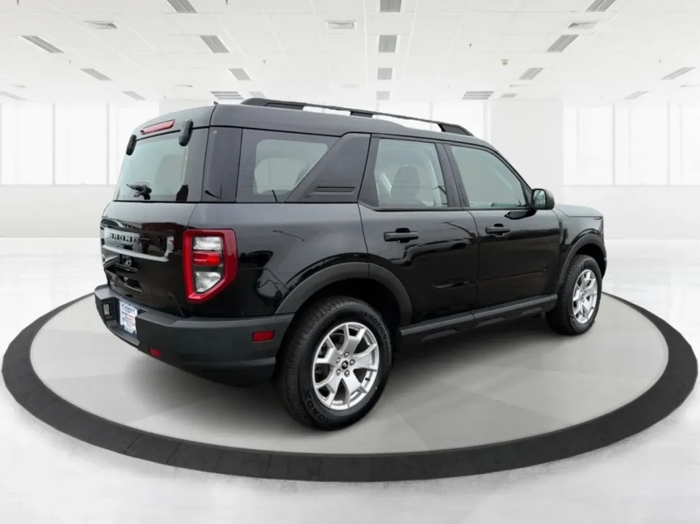 2021 Ford Bronco Sport Base (3FMCR9A63MR) with an 1.5L L3 engine, 8A transmission, located at 1230 East Main St, Xenia, OH, 45385, (937) 908-9800, 39.688026, -83.910172 - Experience adventure like never before with the rugged 2021 Ford Bronco Sport Base, now available at Advantage Car and Credit in Xenia, OH! Perfect for outdoor enthusiasts and weekend warriors, this versatile SUV is designed to handle both urban streets and off-road trails. With stylish elegance and - Photo#2