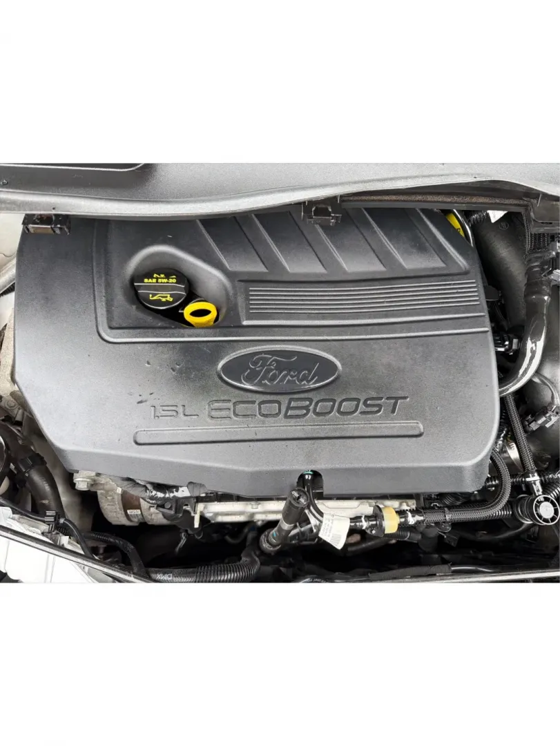 2017 Ford Escape SE (1FMCU0GDXHU) with an Other engine, located at 1184 Kauffman Ave, Fairborn, OH, 45324, (937) 908-9800, 39.807072, -84.030914 - ### Discover Your Next Adventure with the 2017 Ford Escape SE at Advantage Car and Credit - Fairborn<br /> <br /> Are you ready to elevate your daily commute or embark on your next weekend adventure? Look no further than the **2017 Ford Escape SE**, now available at **Advantage Car and Credit** in F - Photo#11