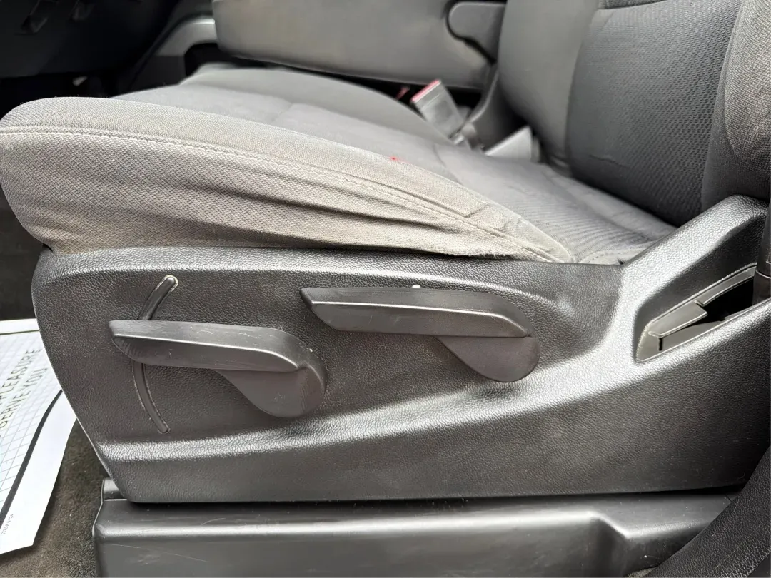 2017 Chevrolet Silverado 1500 2LT (1GCVKREC2HZ) with an EcoTec3 4.3L V-6 gasoline direct injection engine, located at 4508 South Dixie Dr, Moraine, OH, 45439, (937) 908-9800, 39.689976, -84.218452 - **Unleash Adventure with the 2017 Chevrolet Silverado 1500 at Advantage Car and Credit Moraine, OH!**<br /> <br /> Are you ready to conquer your daily commute or embark on thrilling weekend adventures? The 2017 Chevrolet Silverado 1500 is more than just a truck; it's a lifestyle choice perfect for - Photo#17