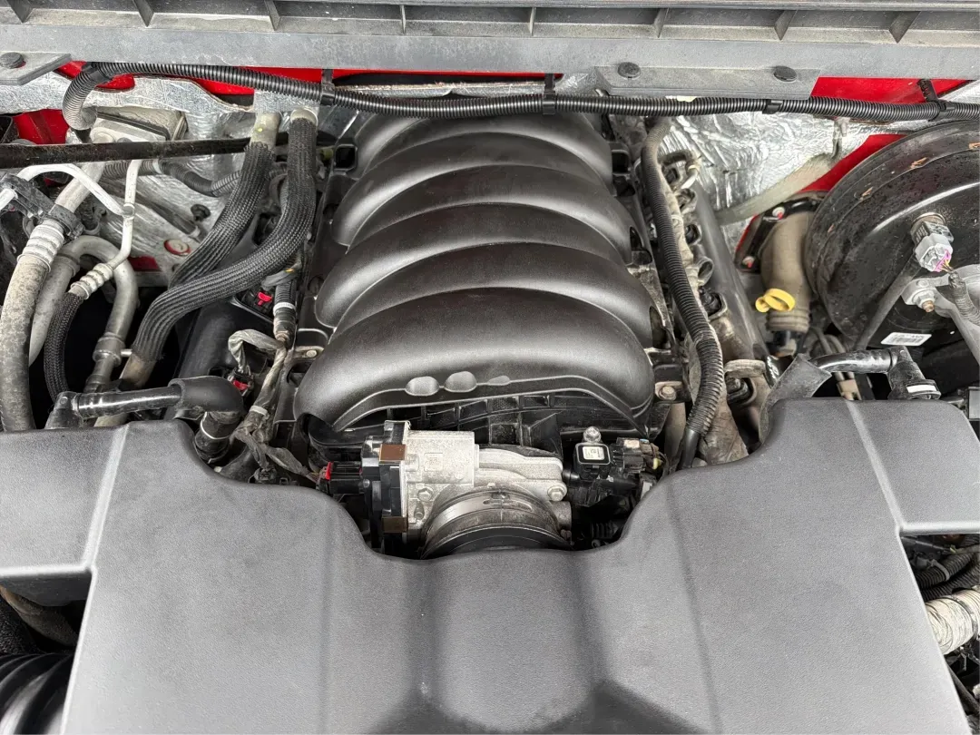 2017 Chevrolet Silverado 1500 2LT (1GCVKREC2HZ) with an EcoTec3 4.3L V-6 gasoline direct injection engine, located at 1184 Kauffman Ave, Fairborn, OH, 45324, (937) 908-9800, 39.807072, -84.030914 - **Unleash Adventure with the 2017 Chevrolet Silverado 1500 at Advantage Car and Credit Moraine, OH!**<br /> <br /> Are you ready to conquer your daily commute or embark on thrilling weekend adventures? The 2017 Chevrolet Silverado 1500 is more than just a truck; it's a lifestyle choice perfect for - Photo#11