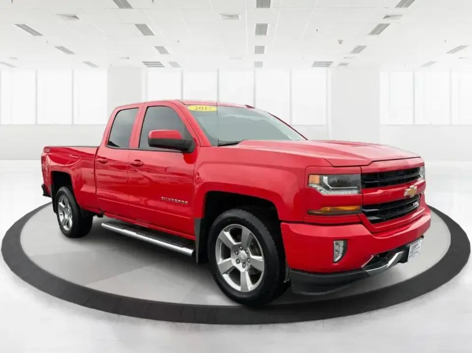 2017 Chevrolet Silverado 1500 2LT (1GCVKREC2HZ) with an EcoTec3 4.3L V-6 gasoline direct injection engine, 6A transmission, located at 1184 Kauffman Ave, Fairborn, OH, 45324, (937) 908-9800, 39.807072, -84.030914 - **Unleash Adventure with the 2017 Chevrolet Silverado 1500 at Advantage Car and Credit Moraine, OH!**<br /> <br /> Are you ready to conquer your daily commute or embark on thrilling weekend adventures? The 2017 Chevrolet Silverado 1500 is more than just a truck; it's a lifestyle choice perfect for - Photo#0