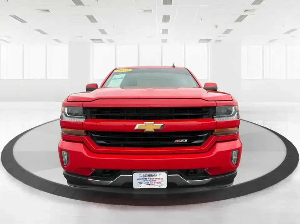 2017 Chevrolet Silverado 1500 2LT (1GCVKREC2HZ) with an EcoTec3 4.3L V-6 gasoline direct injection engine, 6A transmission, located at 8750 N County Rd 25A, Piqua, OH, 45356, (937) 908-9800, 40.164391, -84.232513 - **Unleash Adventure with the 2017 Chevrolet Silverado 1500 at Advantage Car and Credit Moraine, OH!**<br /> <br /> Are you ready to conquer your daily commute or embark on thrilling weekend adventures? The 2017 Chevrolet Silverado 1500 is more than just a truck; it's a lifestyle choice perfect for - Photo#7