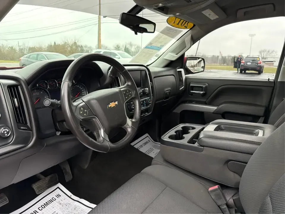 2017 Chevrolet Silverado 1500 2LT (1GCVKREC2HZ) with an EcoTec3 4.3L V-6 gasoline direct injection engine, 6A transmission, located at 8750 N County Rd 25A, Piqua, OH, 45356, (937) 908-9800, 40.164391, -84.232513 - **Unleash Adventure with the 2017 Chevrolet Silverado 1500 at Advantage Car and Credit Moraine, OH!**<br /> <br /> Are you ready to conquer your daily commute or embark on thrilling weekend adventures? The 2017 Chevrolet Silverado 1500 is more than just a truck; it's a lifestyle choice perfect for - Photo#9