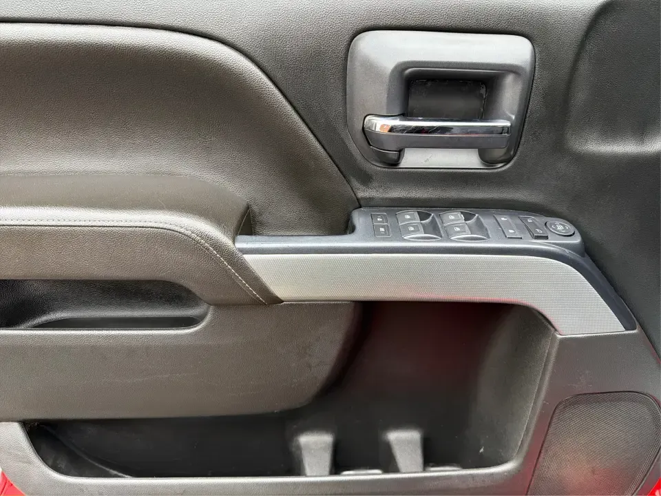 2017 Chevrolet Silverado 1500 2LT (1GCVKREC2HZ) with an EcoTec3 4.3L V-6 gasoline direct injection engine, 6A transmission, located at 8750 N County Rd 25A, Piqua, OH, 45356, (937) 908-9800, 40.164391, -84.232513 - **Unleash Adventure with the 2017 Chevrolet Silverado 1500 at Advantage Car and Credit Moraine, OH!**<br /> <br /> Are you ready to conquer your daily commute or embark on thrilling weekend adventures? The 2017 Chevrolet Silverado 1500 is more than just a truck; it's a lifestyle choice perfect for - Photo#18